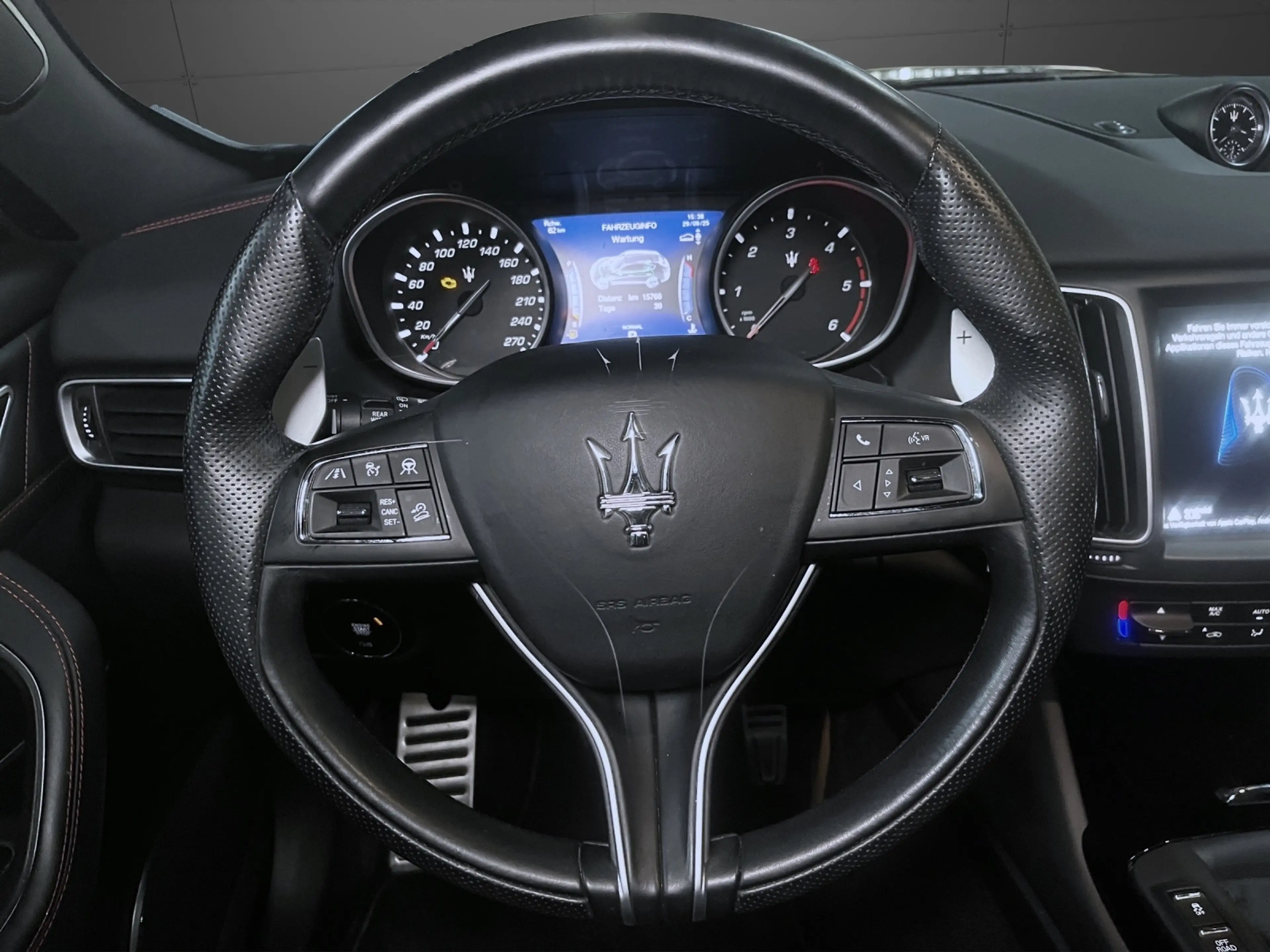 Maserati Levante Diesel GranSport — photo 8
