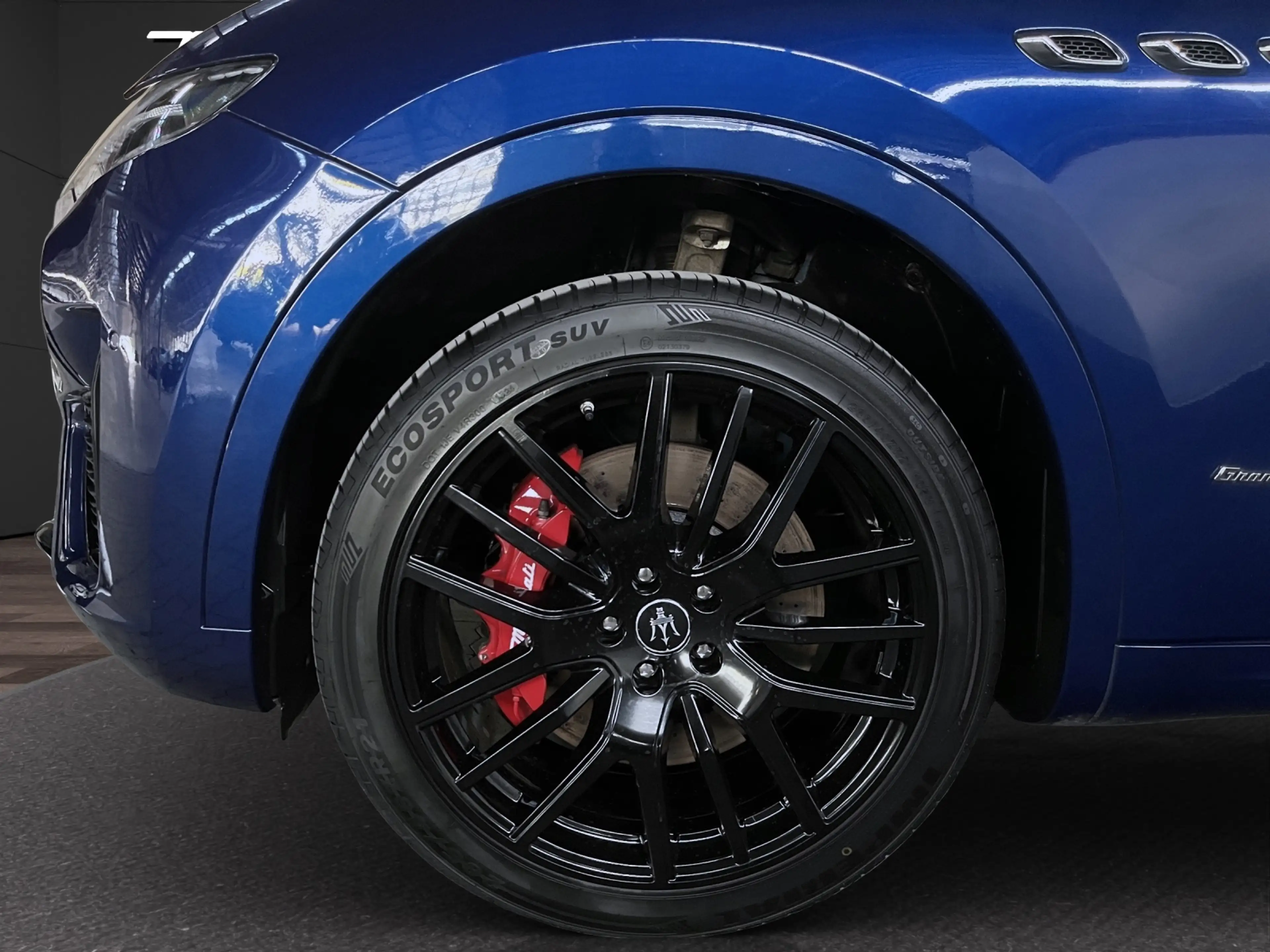 Maserati Levante Diesel GranSport — photo 11