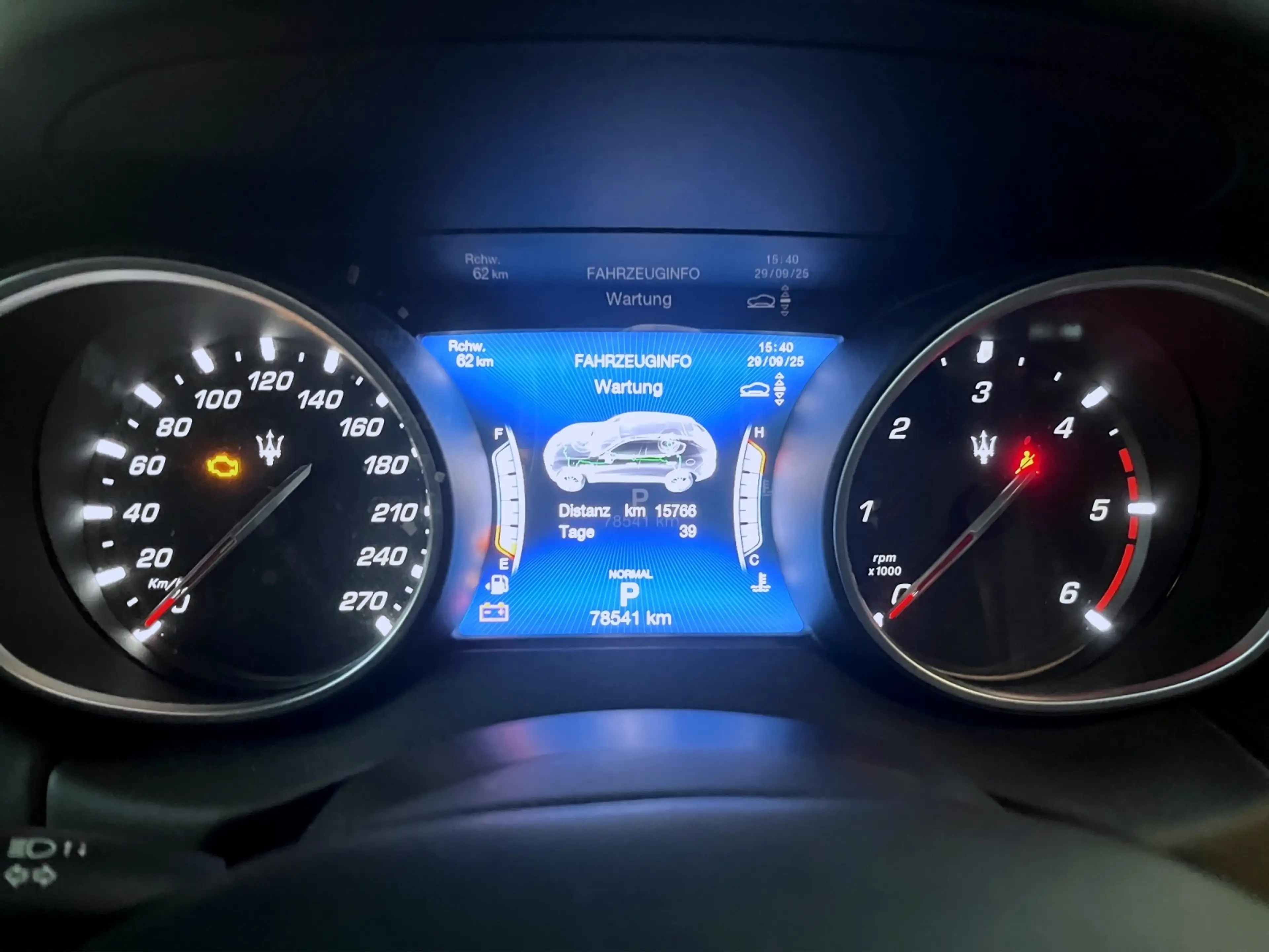 Maserati Levante Diesel GranSport — photo 12