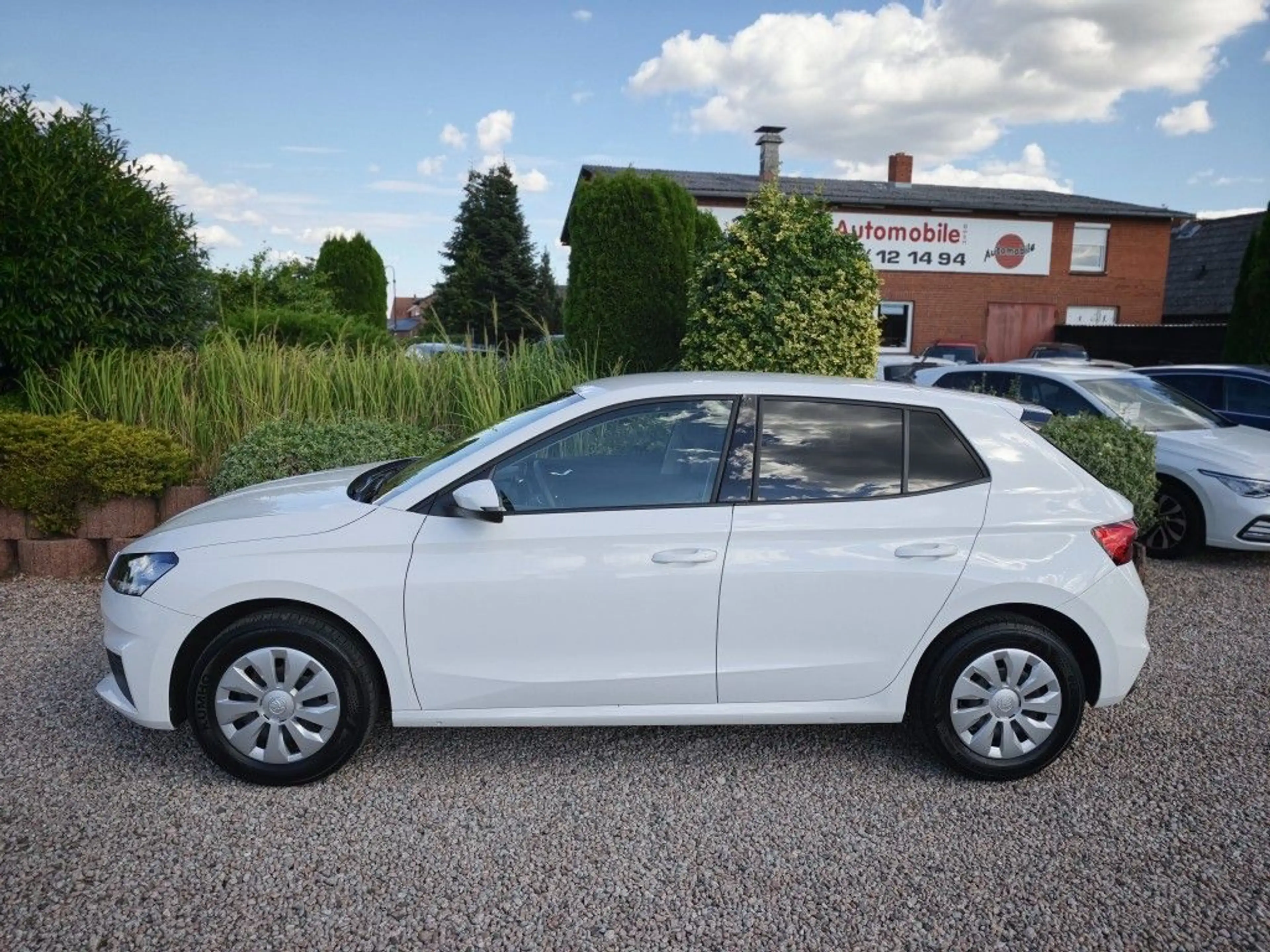 Skoda Fabia 1.0 TSI Ambition*Navi,Klimatr,Sitzhzg,APP,PDC,LED* — photo 3