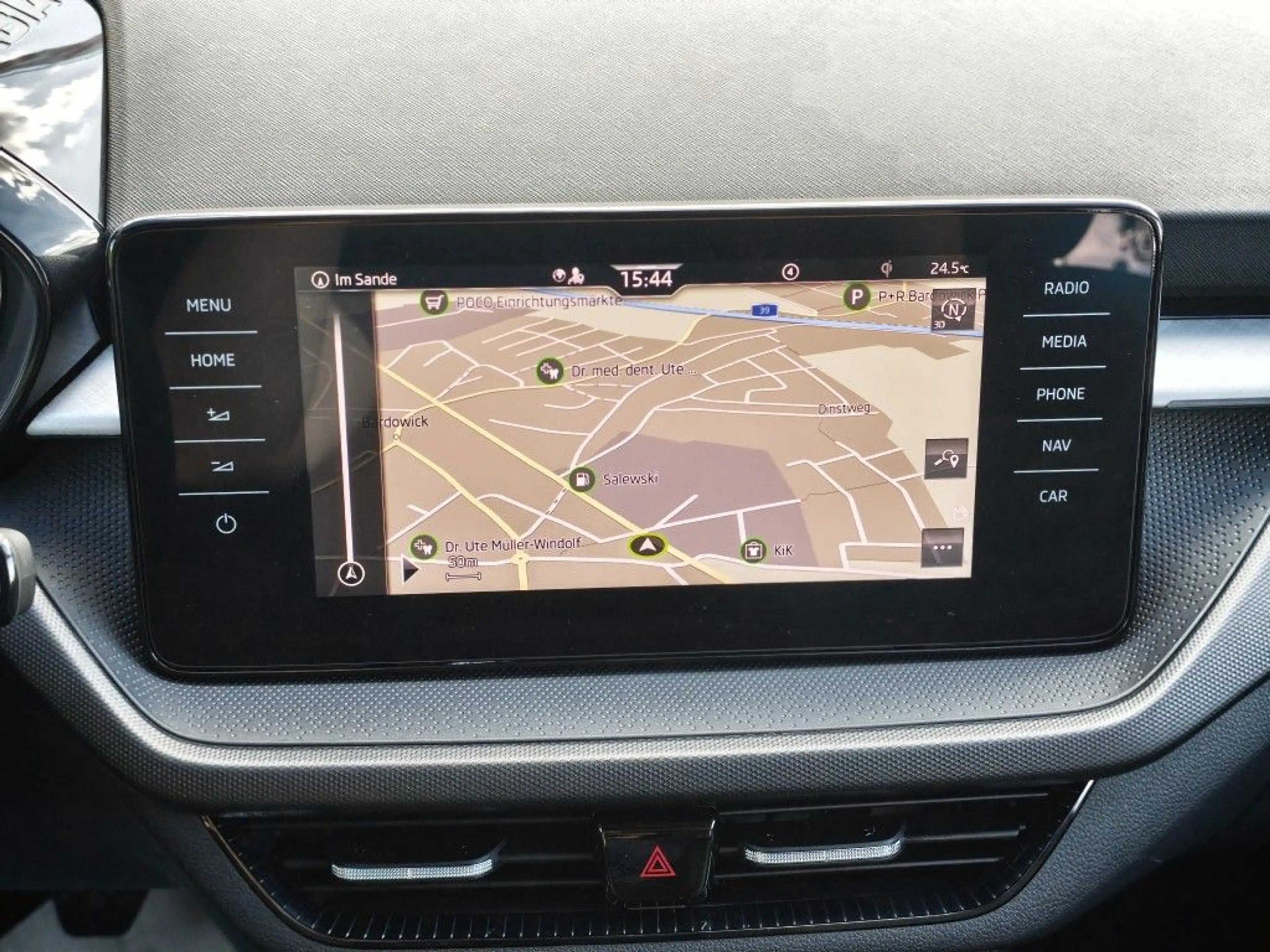 Skoda Fabia 1.0 TSI Ambition*Navi,Klimatr,Sitzhzg,APP,PDC,LED* — photo 10