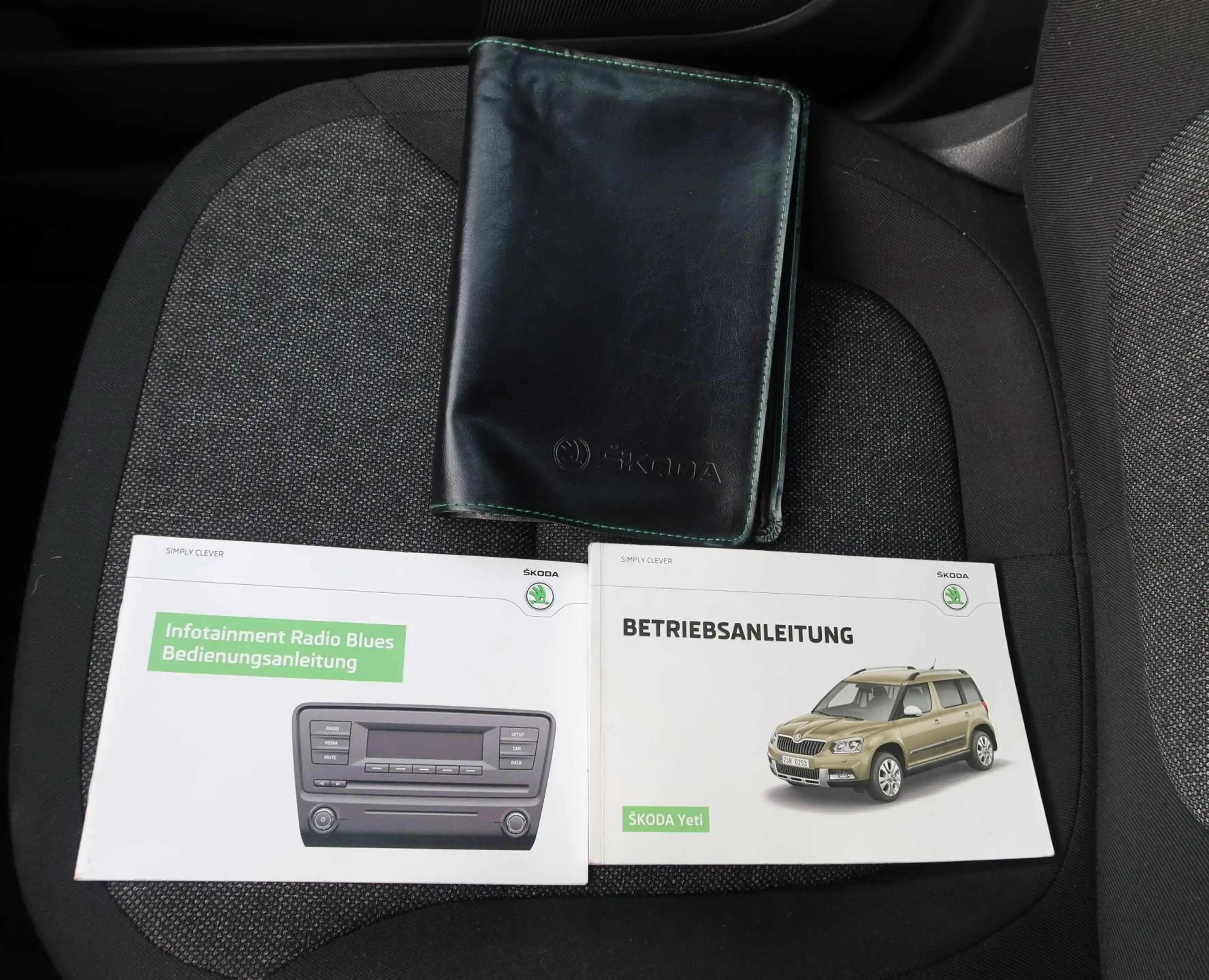 Skoda Yeti 1.2 TSI Active Plus Airco/PDC/Netjes/December2014 — photo 11