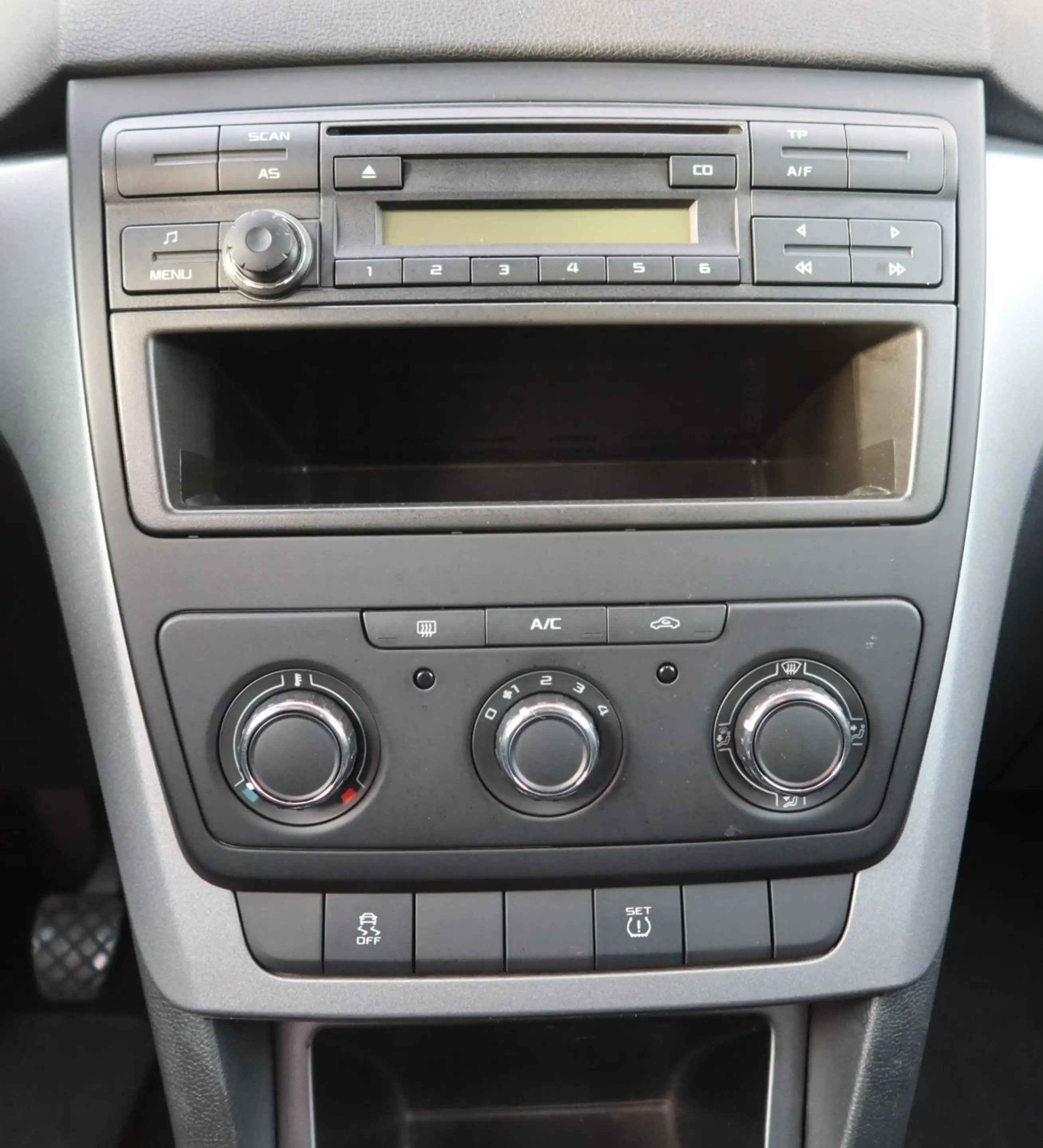 Skoda Yeti 1.2 TSI Active Plus Airco/PDC/Netjes/December2014 — photo 8