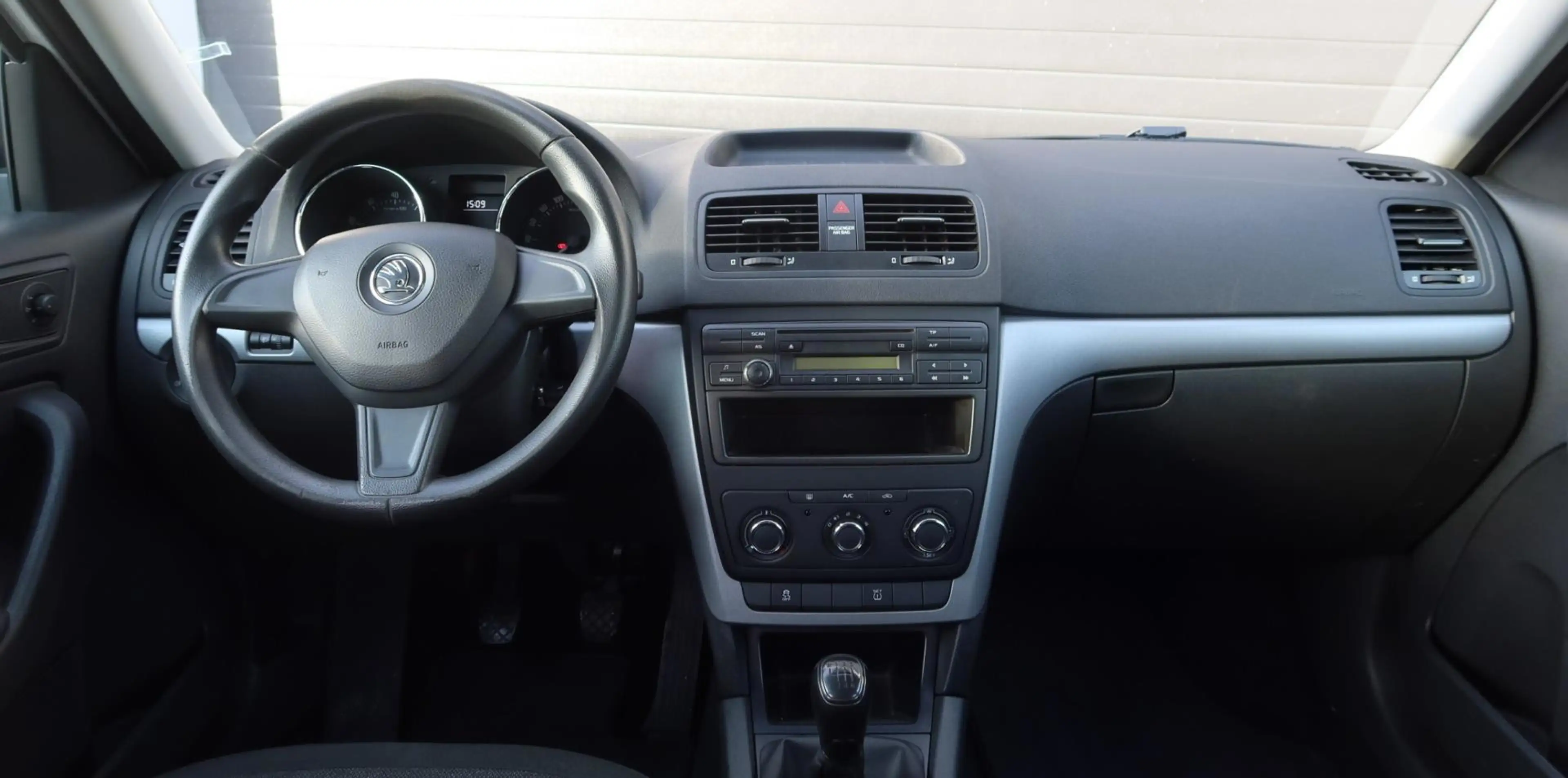 Skoda Yeti 1.2 TSI Active Plus Airco/PDC/Netjes/December2014 — photo 7