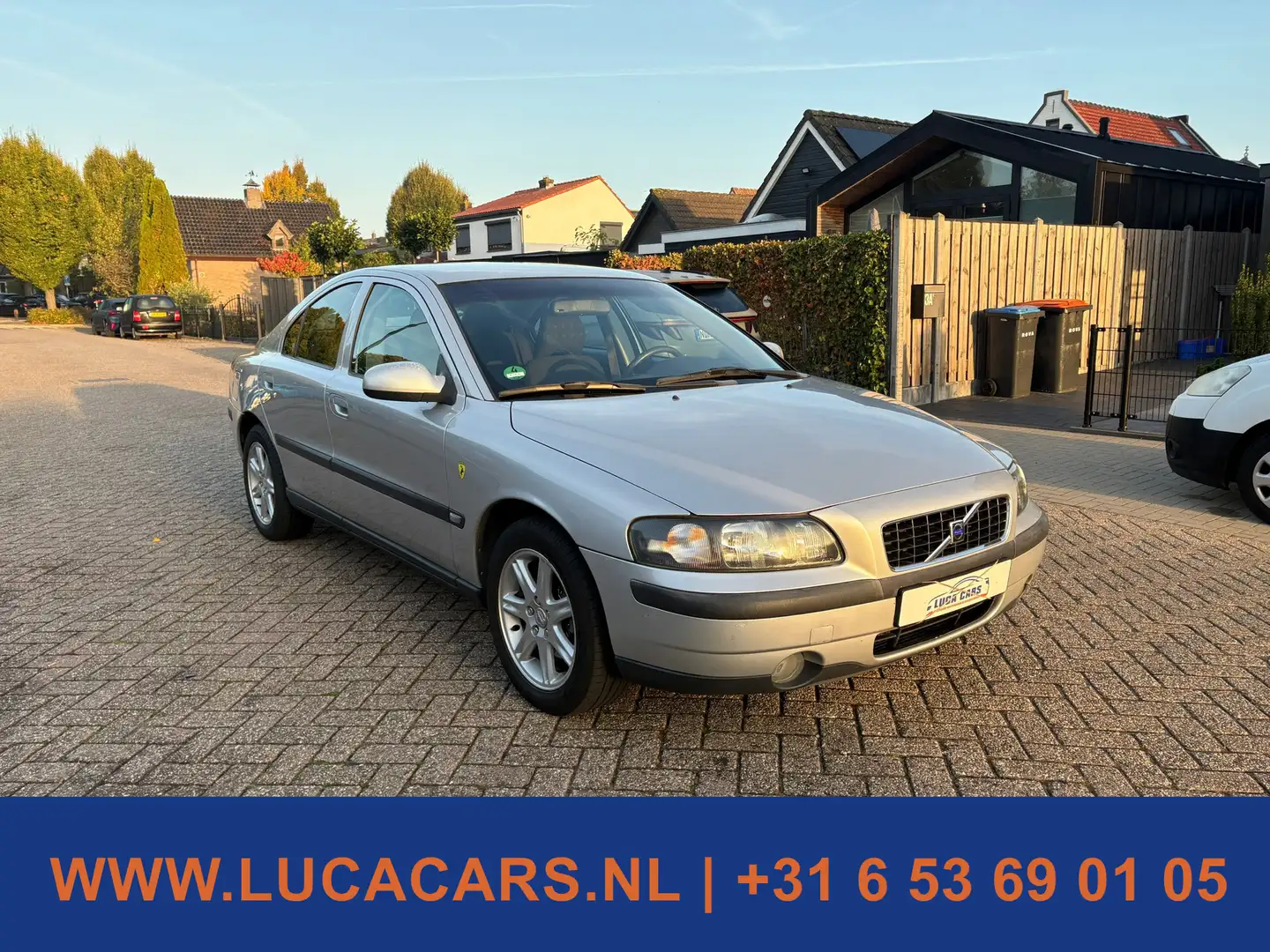 Volvo S60 2.4 2X SLEUTEL + BOEKJES! Gris - 2