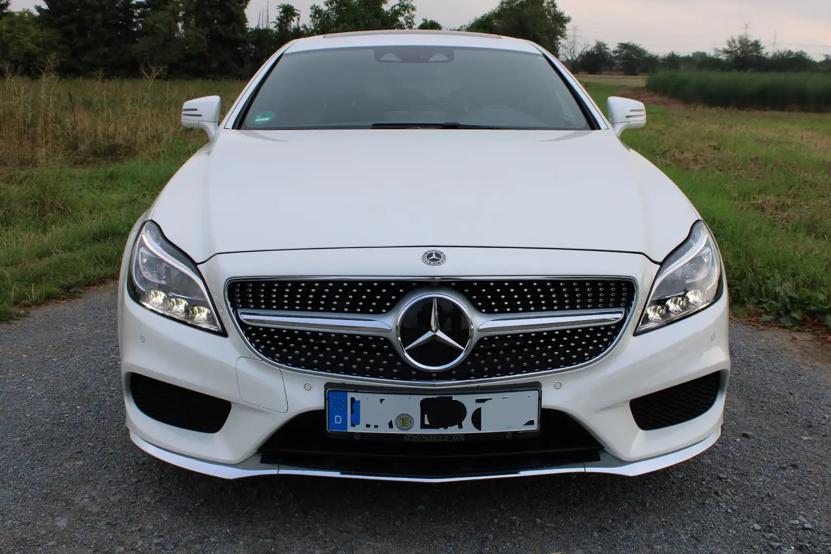 Mercedes-Benz CLS 350 Shooting Brake 9G-TRONIC AMG Styling Final Edition Weiß - 1