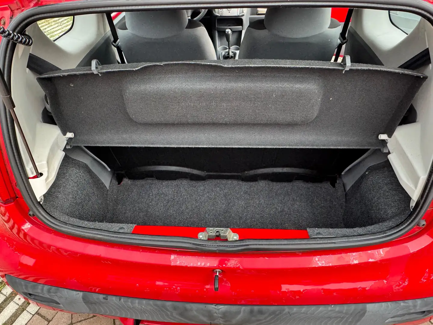 Peugeot 107 107 1.0-12V XR Rood - 2