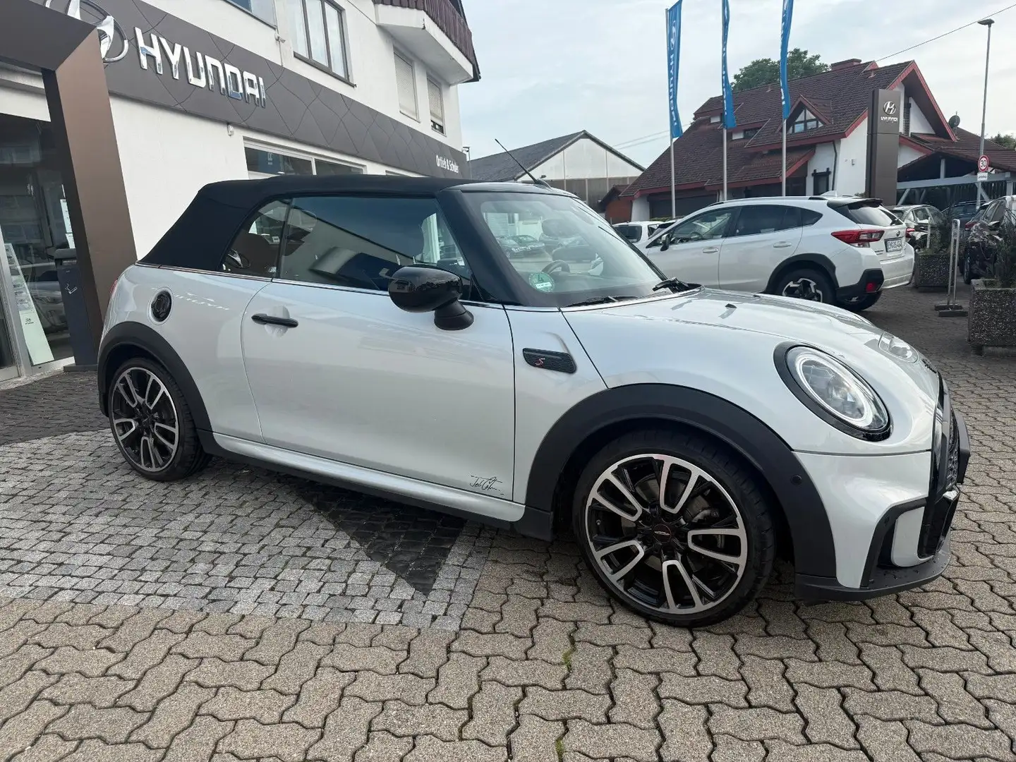 MINI Cooper S Cabrio Cooper Cabrio S John Cooper Works Trim Plateado - 2