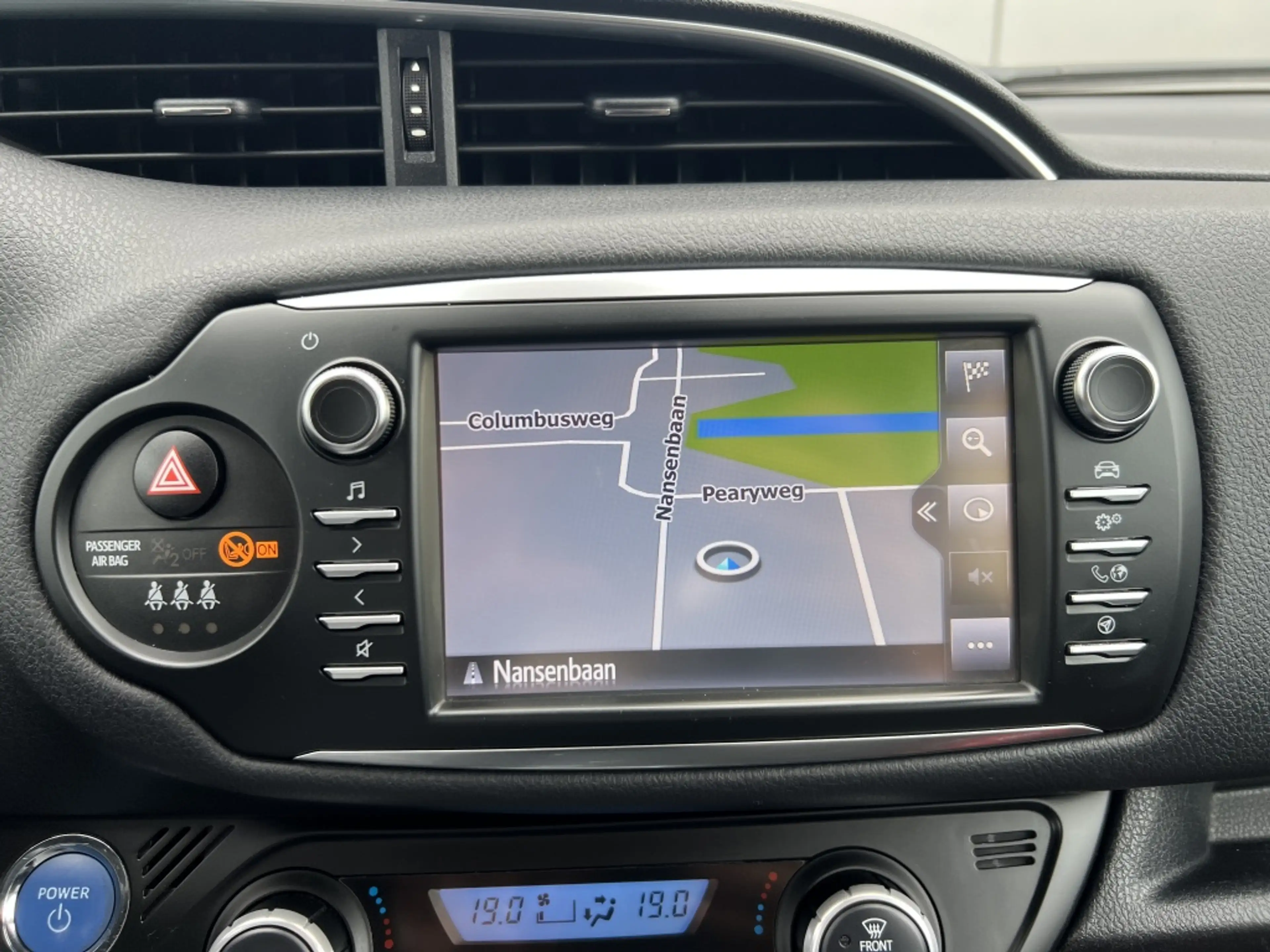 Toyota Yaris 1.5 Hyb. Dynamic — photo 14