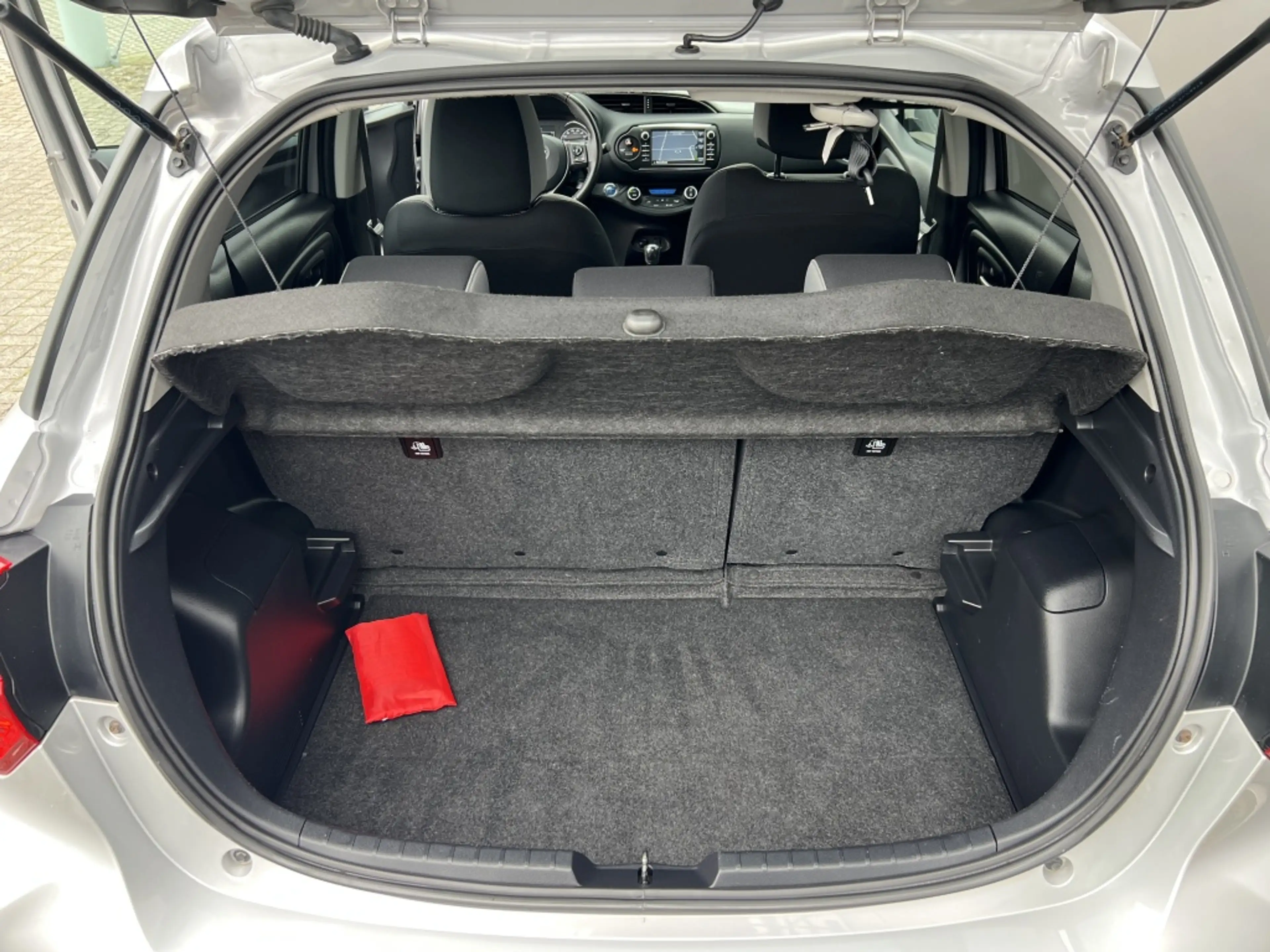 Toyota Yaris 1.5 Hyb. Dynamic — photo 4