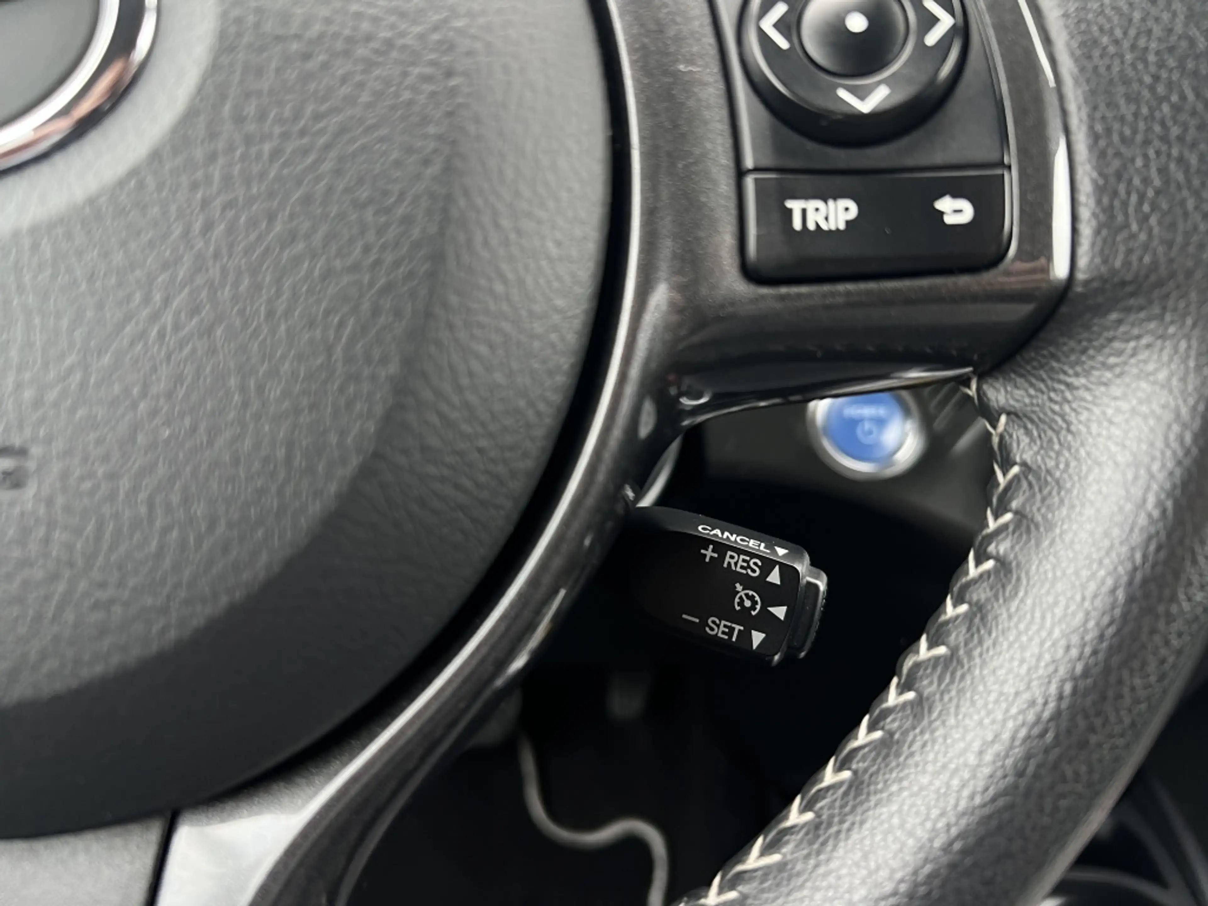 Toyota Yaris 1.5 Hyb. Dynamic — photo 11