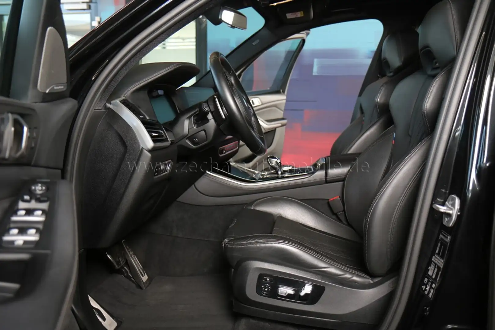 BMW X5 xDr.40d M-Sportp.Panod.Standhzg.Sitzbel.21 Schwarz - 2