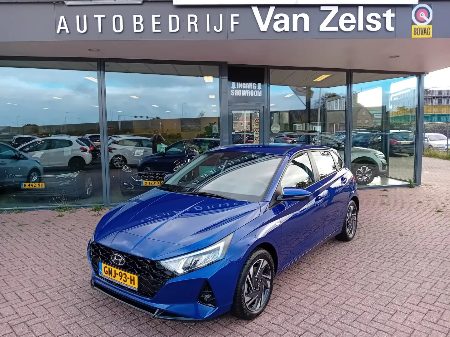 Hyundai i20 1.0 T-GDI Hybrid Comfort Automaat, Airco, Digitaal Blauw - 1