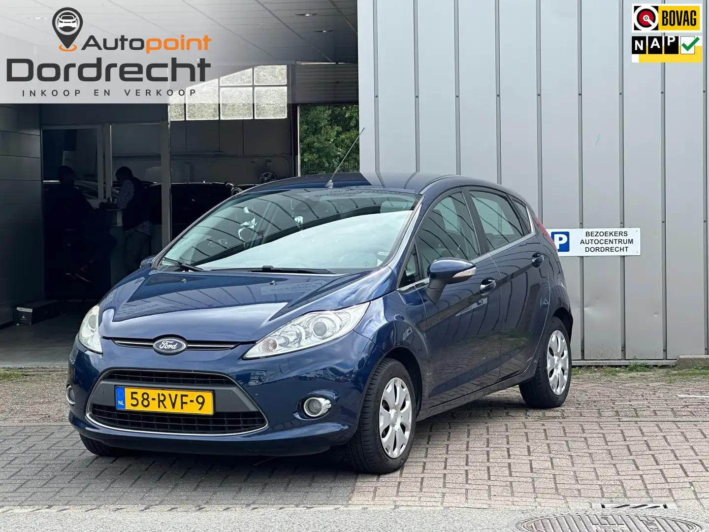Ford Fiesta 1.6 TDCi ECOnetic Titanium Bleu - 1