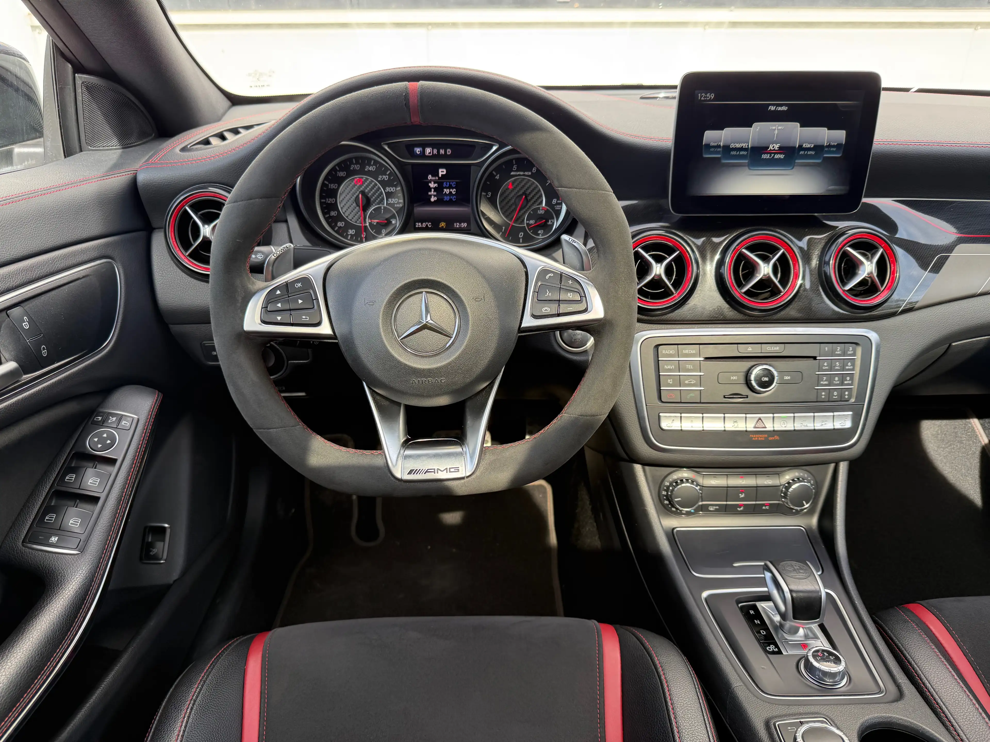 Mercedes-Benz CLA 45 AMG 4 MATIC - PANO- RECARO - AERO PACK — photo 12