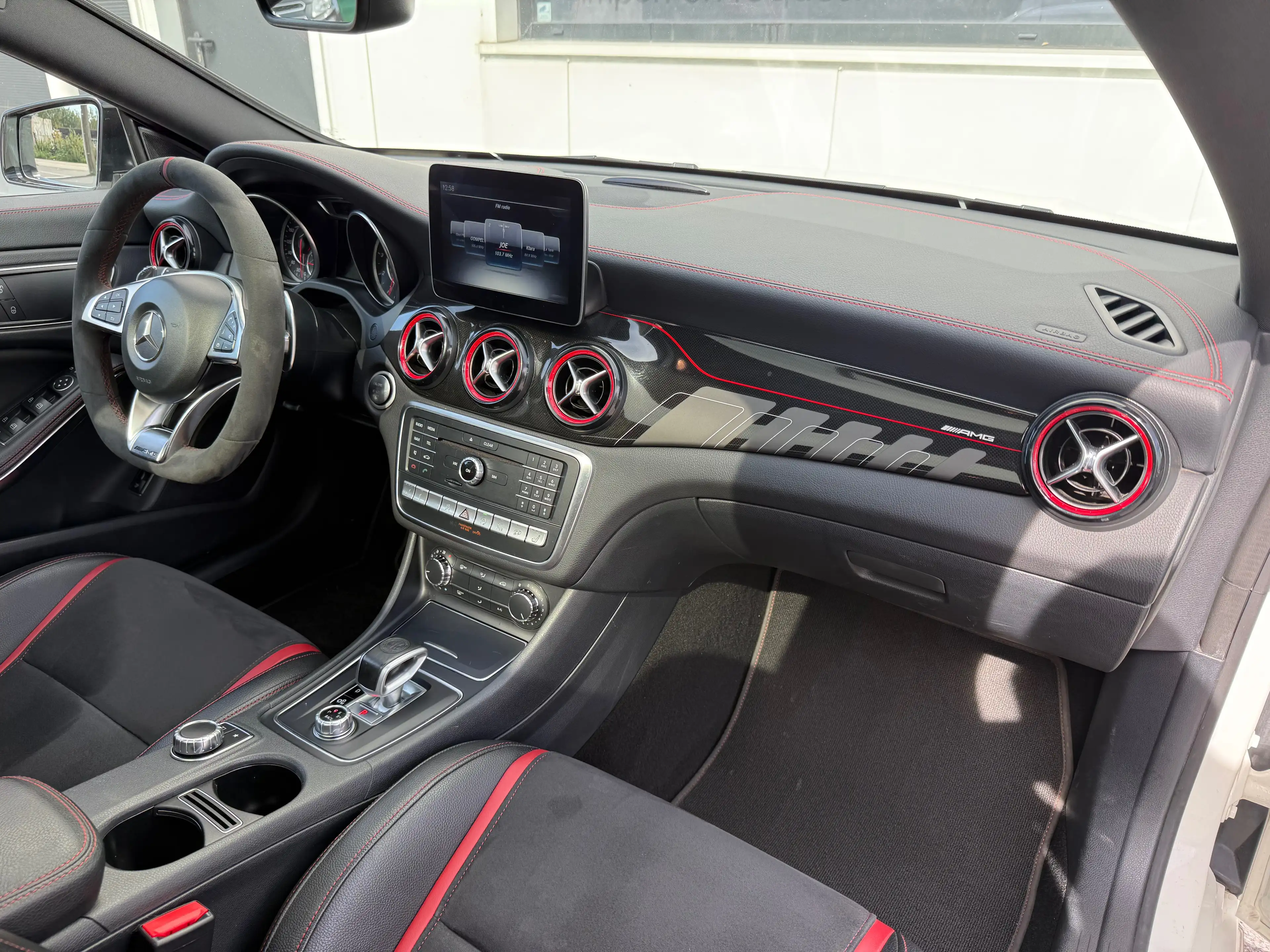 Mercedes-Benz CLA 45 AMG 4 MATIC - PANO- RECARO - AERO PACK — photo 13