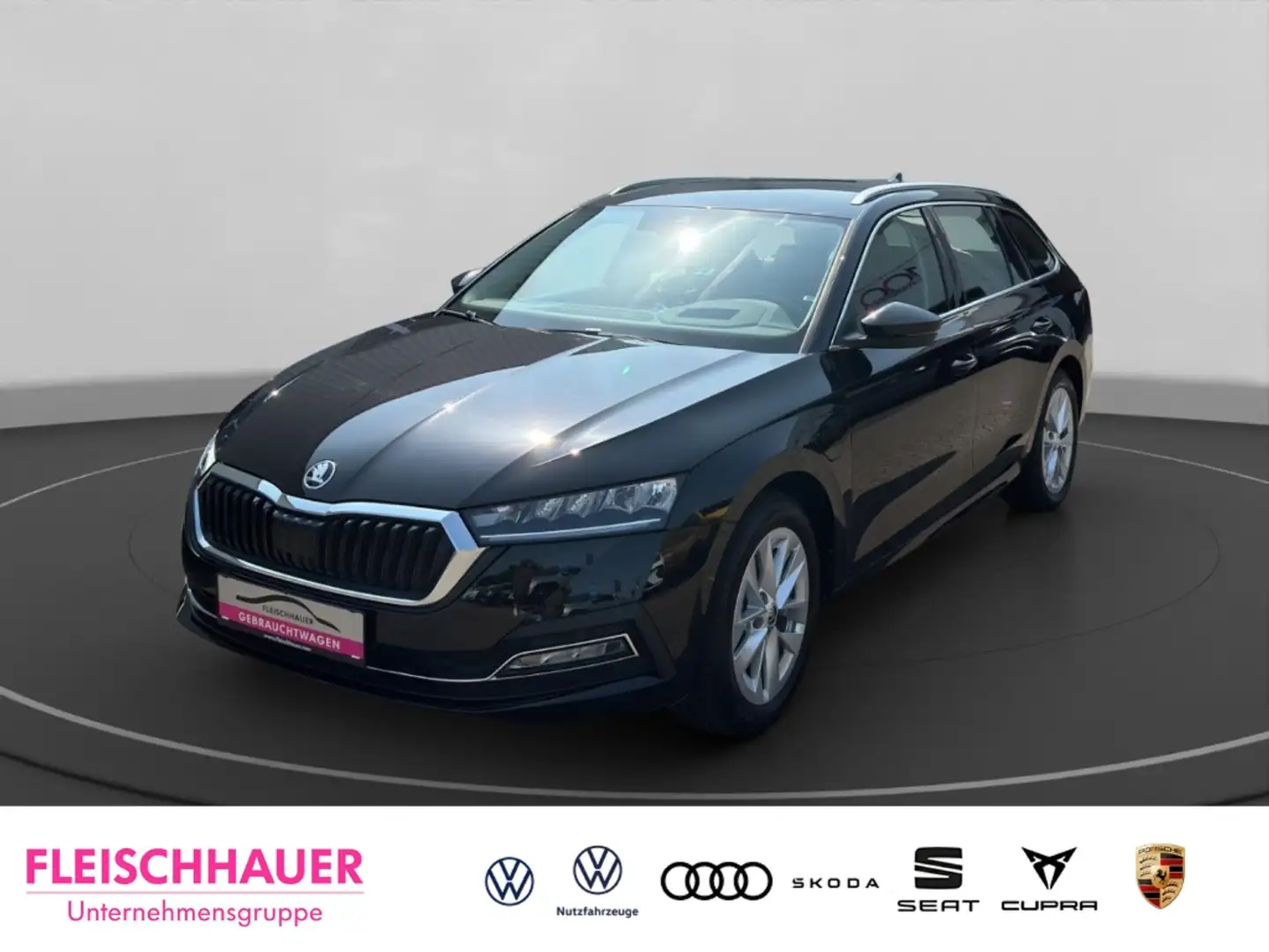 Skoda Octavia Combi Style 1.4 TSI Navi+CarPlay+Head-Up+PDC Schwarz - 1