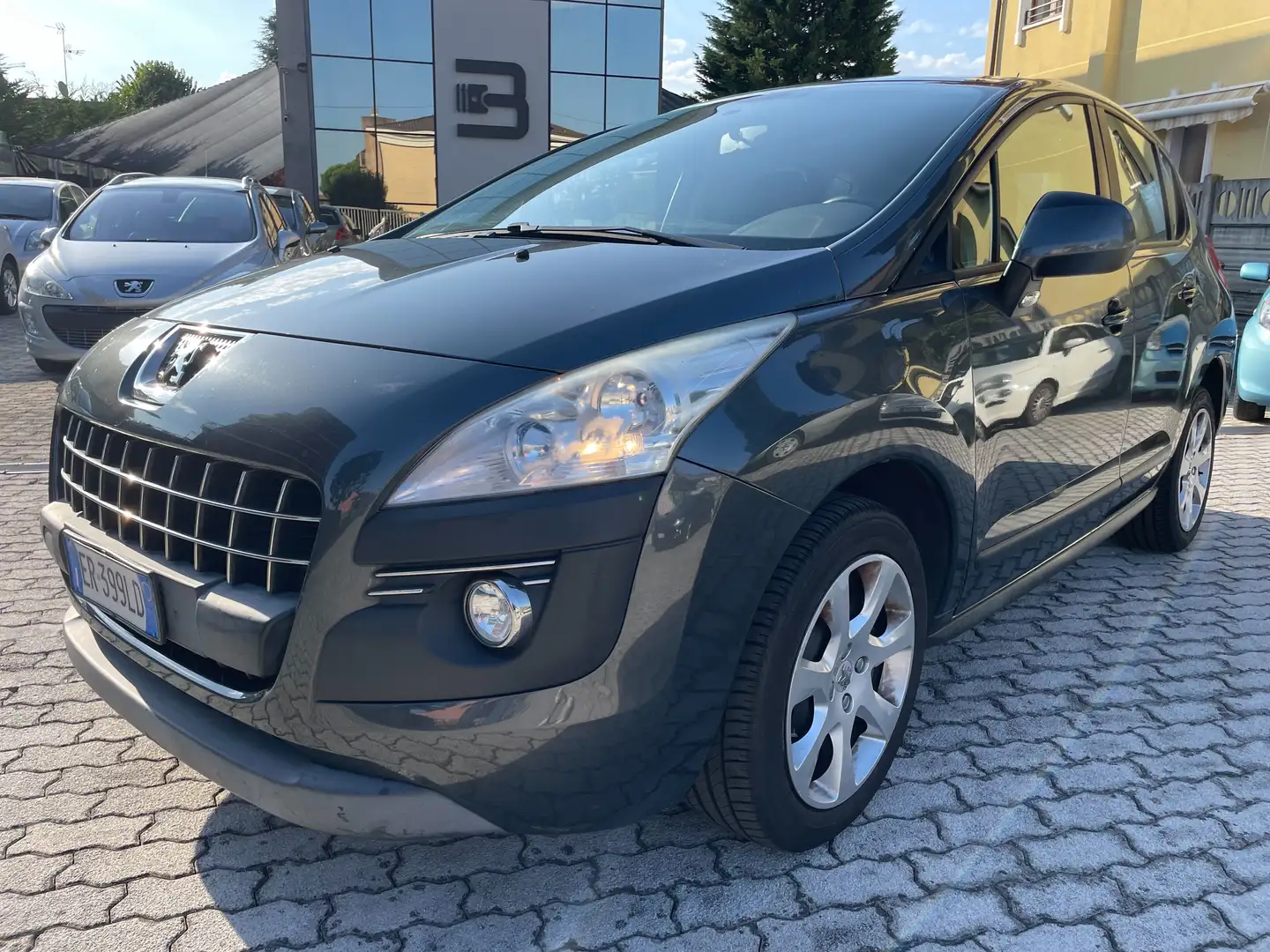 Peugeot 3008 3008 1.6 hdi 8v Business 115cv fap Nero - 1