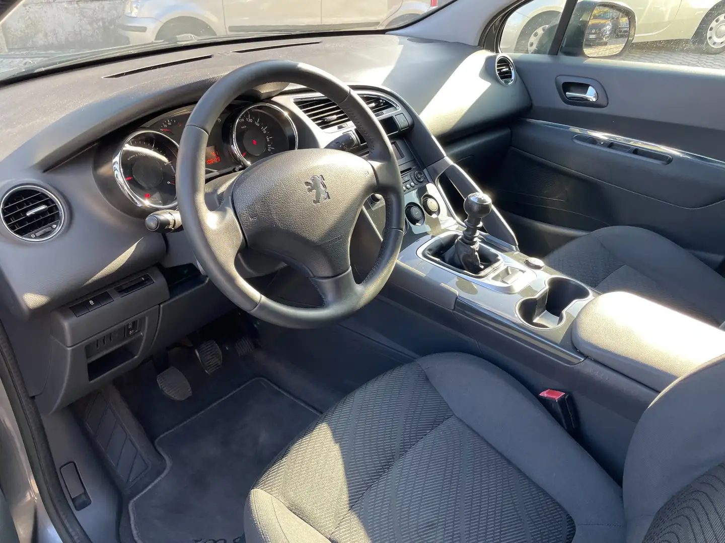 Peugeot 3008 3008 1.6 hdi 8v Business 115cv fap Nero - 2
