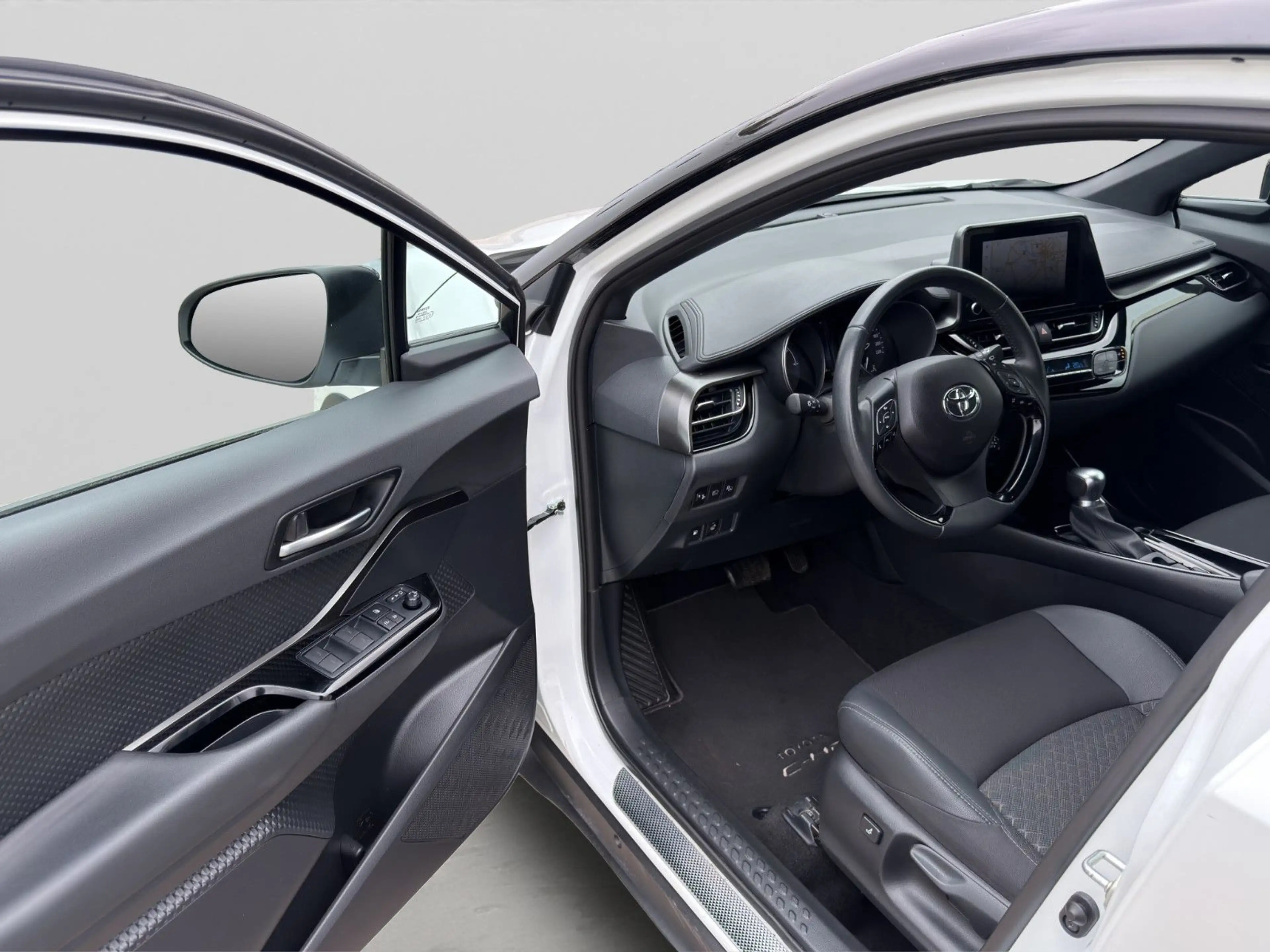Toyota C-HR 2.0 Hybrid Aut. KLIMAAUT SITZH KAM LED DAB — photo 11