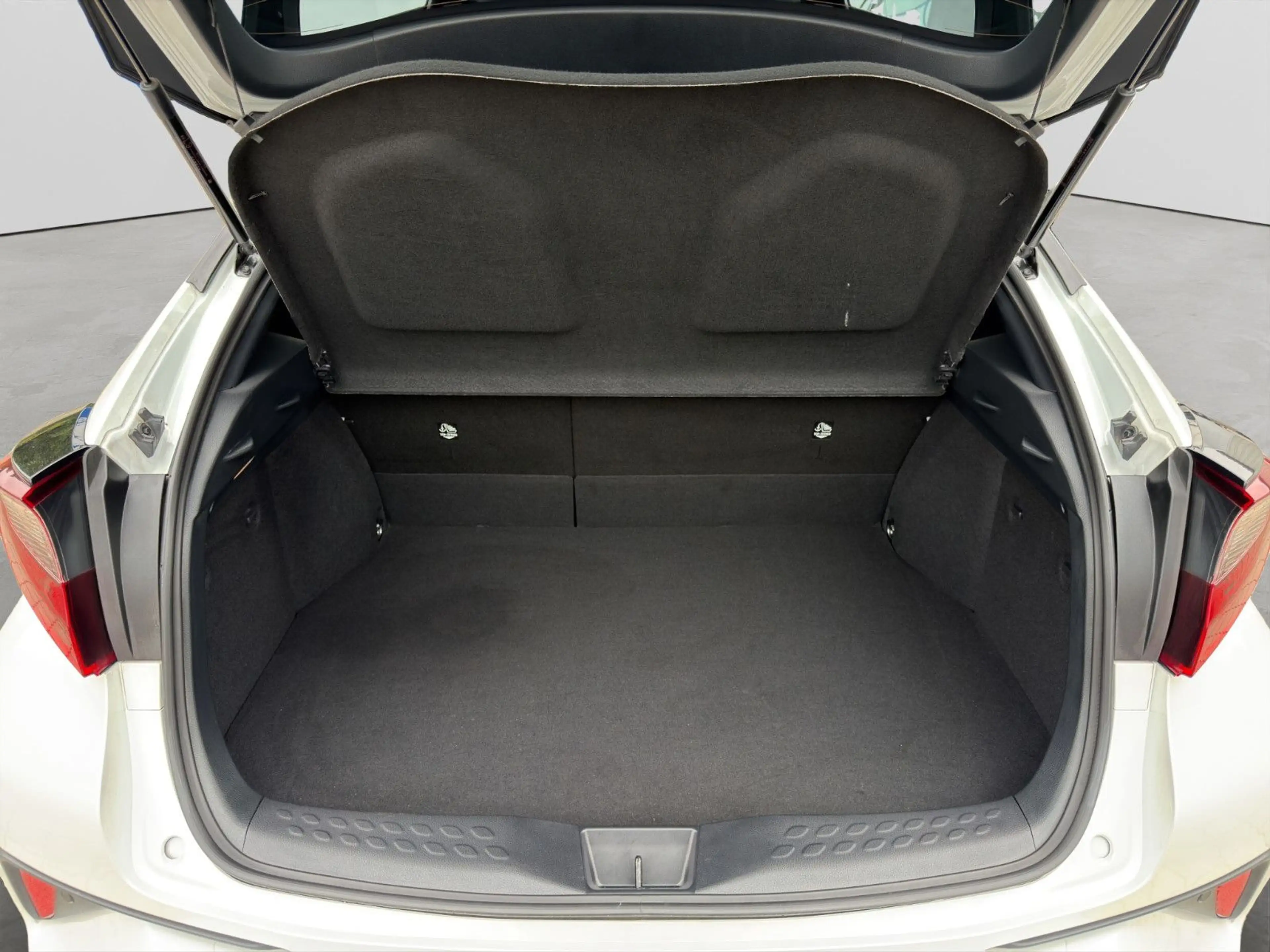 Toyota C-HR 2.0 Hybrid Aut. KLIMAAUT SITZH KAM LED DAB — photo 10