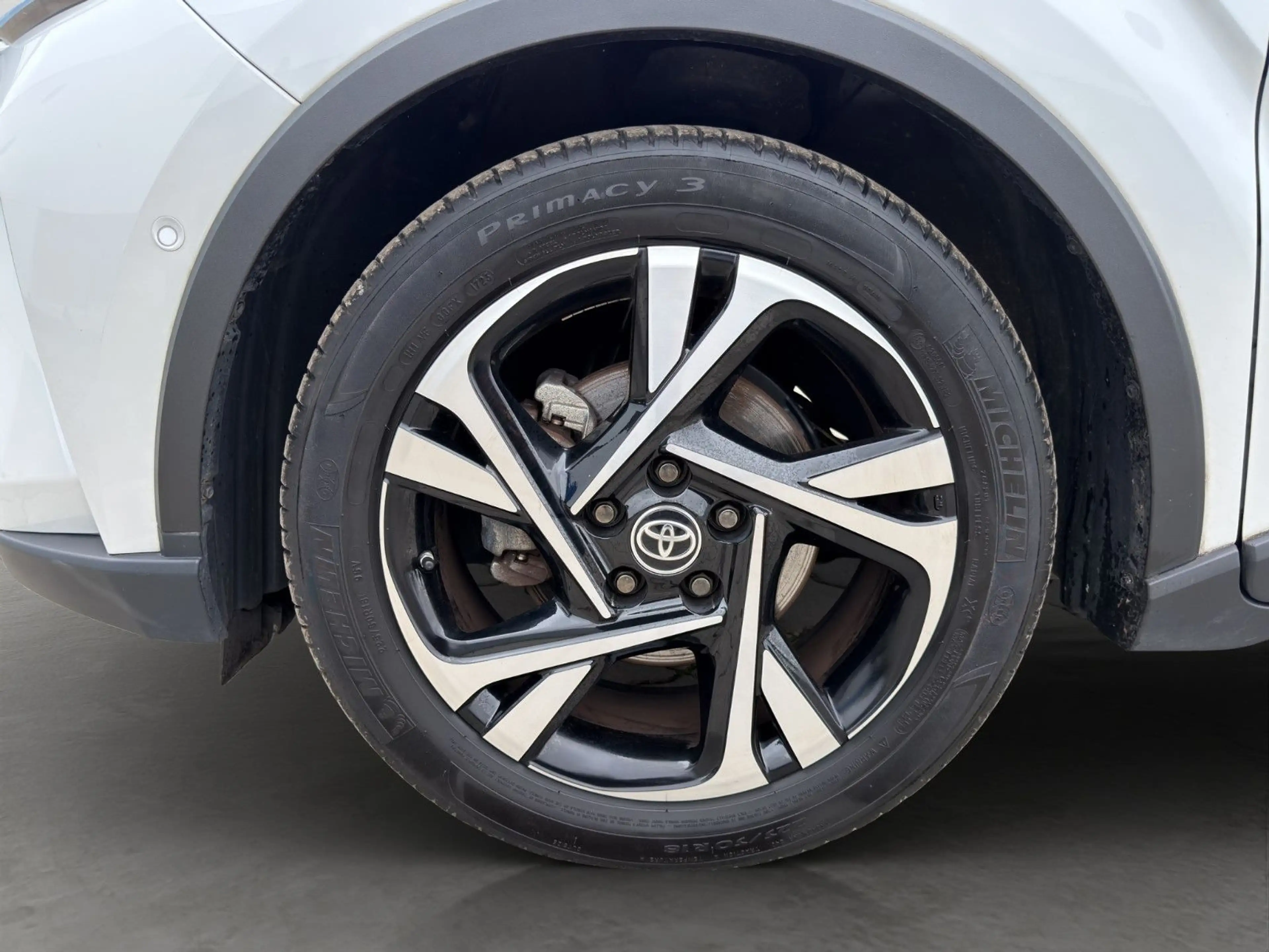 Toyota C-HR 2.0 Hybrid Aut. KLIMAAUT SITZH KAM LED DAB — photo 9