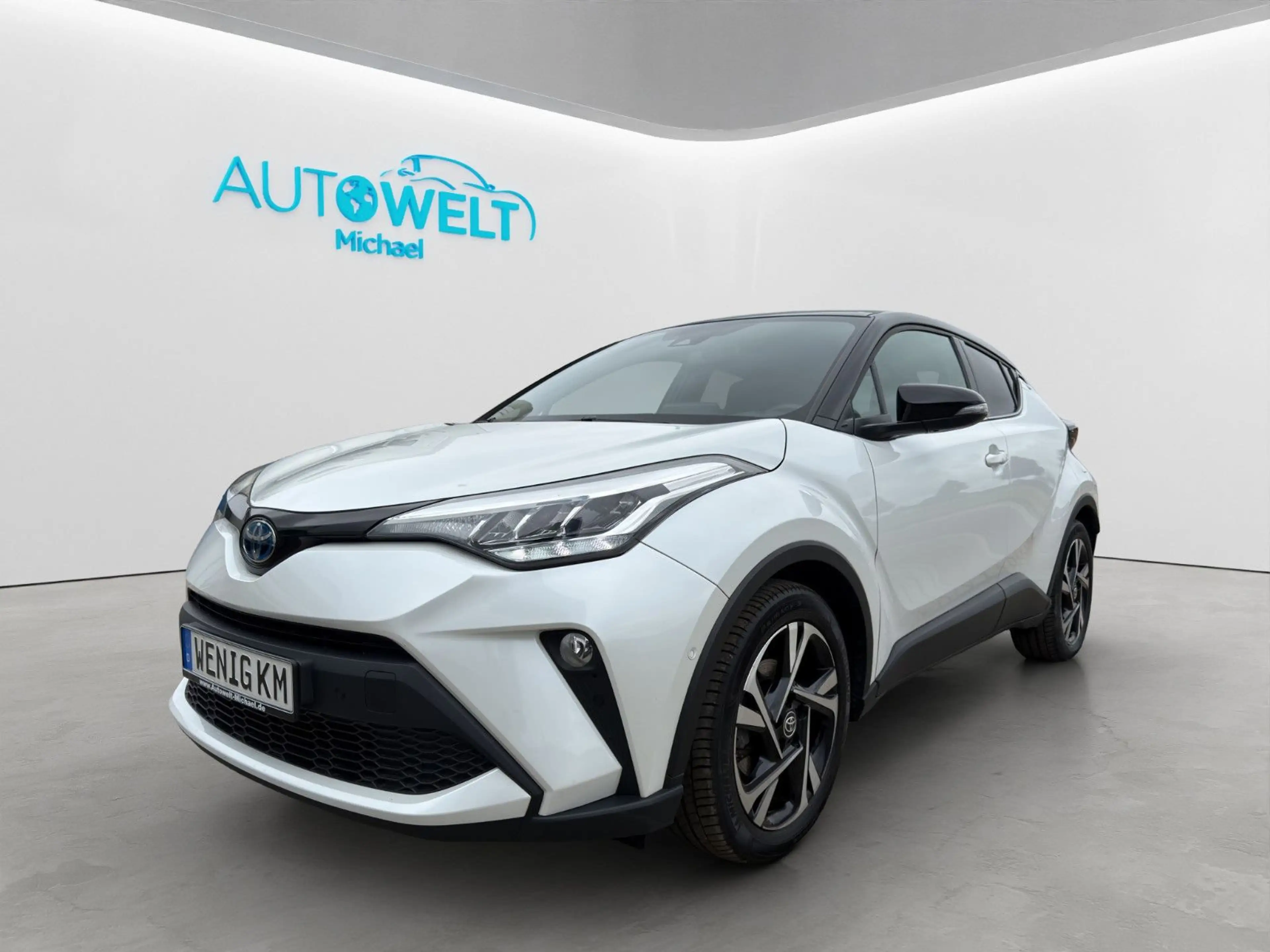 Toyota C-HR 2.0 Hybrid Aut. KLIMAAUT SITZH KAM LED DAB
