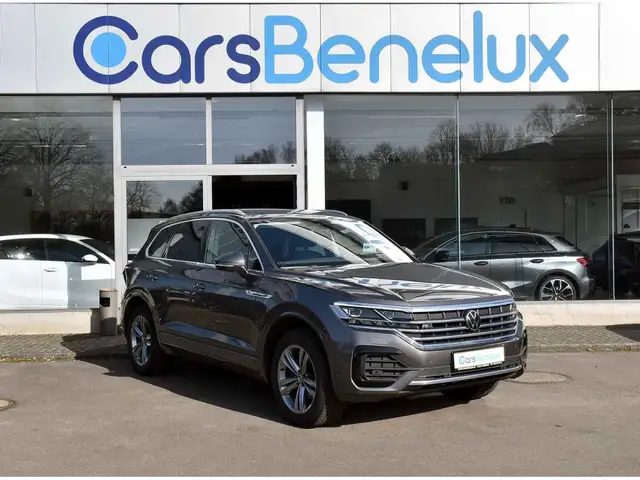 Volkswagen Touareg 3.0 TDI 4Motion R-Line PANO CHFF ADD ATT RMQ 1° M.