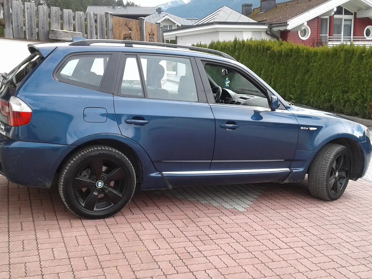 BMW X3 3,0d Blau - 2