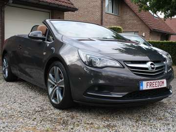 Cascada 1.6 Turbo Cosmo S