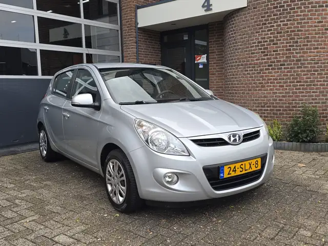 Hyundai i20 1.2i i-Motion 5DR |Apk |Nap |Trekhaak