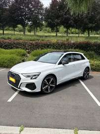 40 TFSIe Sportback S tronic line (Garantie Usine)