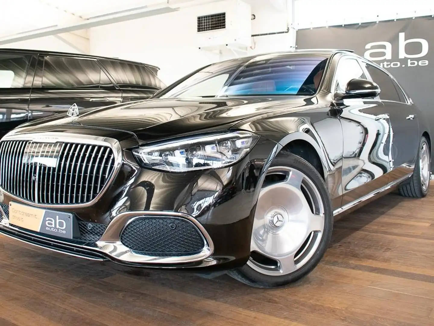 Maybach Sonstige MAYBACH 580, FIRST CLASS, FULL, 4 ZITTER, KOELKAST Schwarz - 1