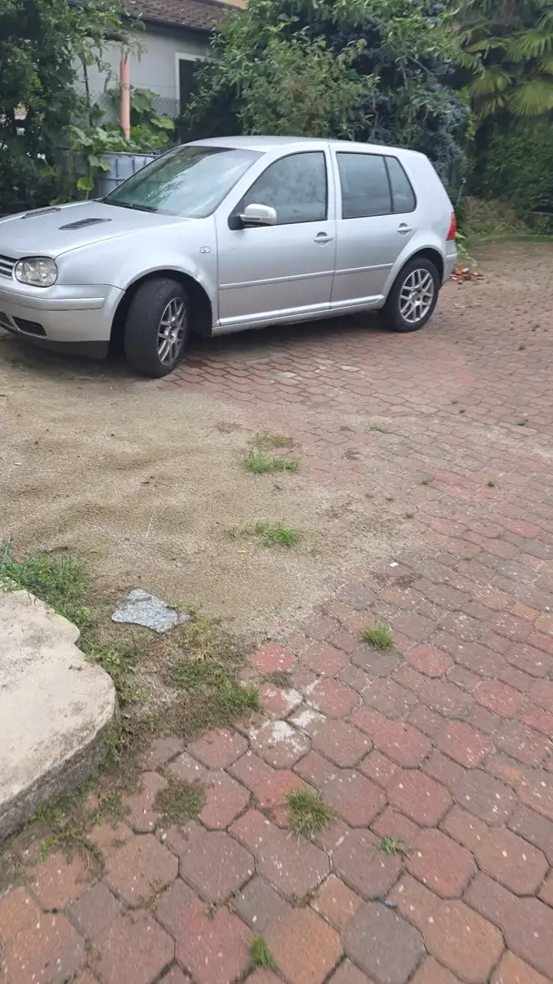 Volkswagen Golf 5p 1.9 tdi Highline 115cv - 1