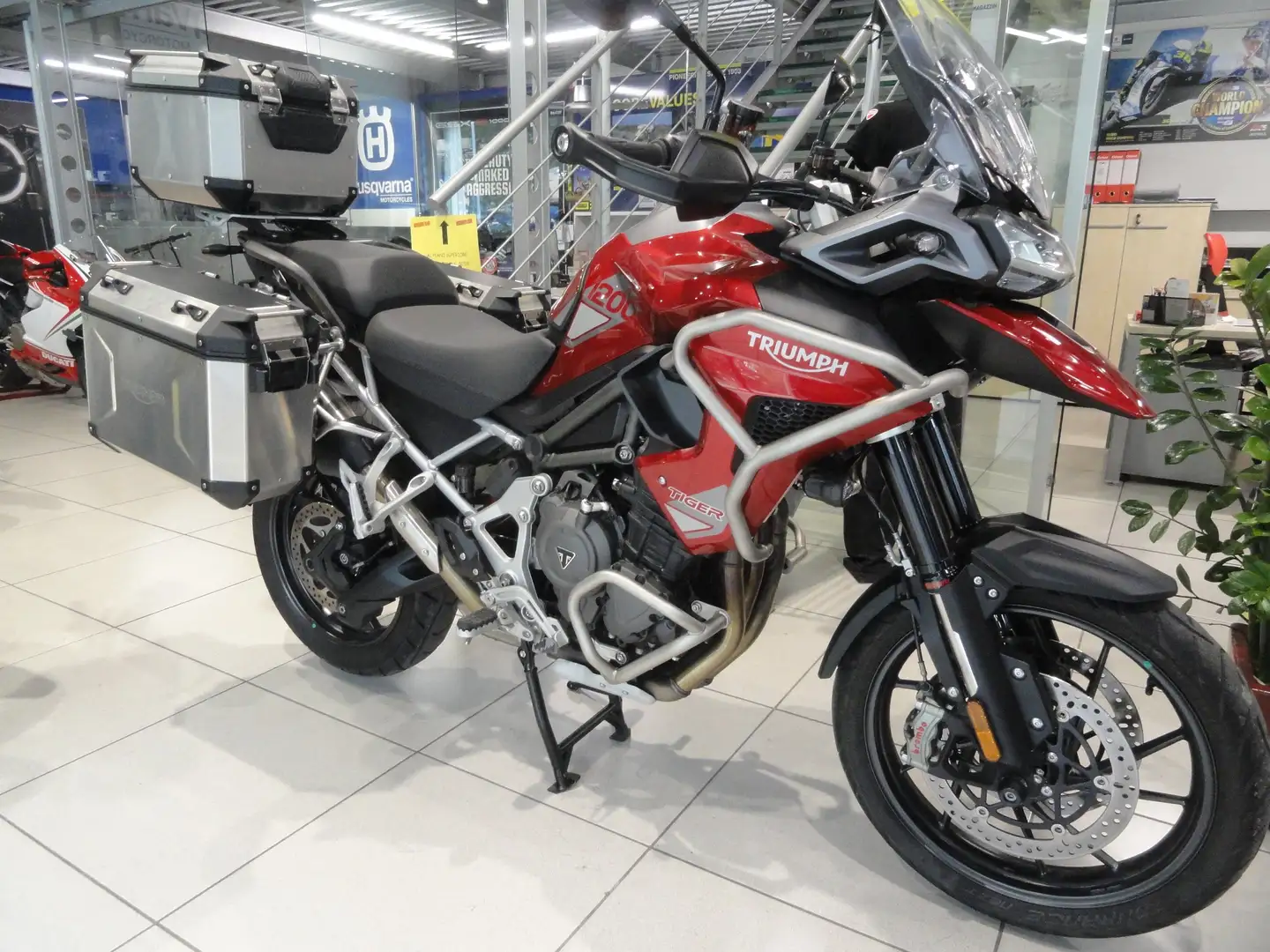 Triumph Tiger 1200 GT PRO Rot - 2