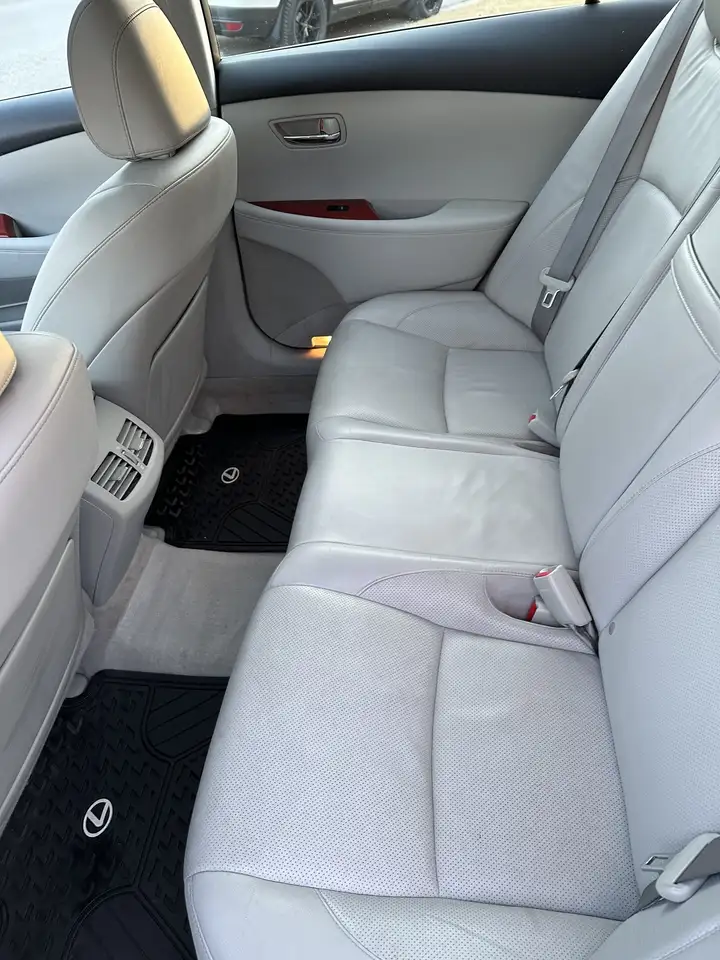 Lexus ES снимка Lexus ES