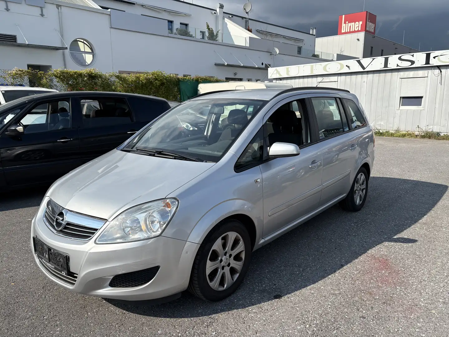 Opel Zafira Edition. Pickerl, 7 Sitze Grau - 2