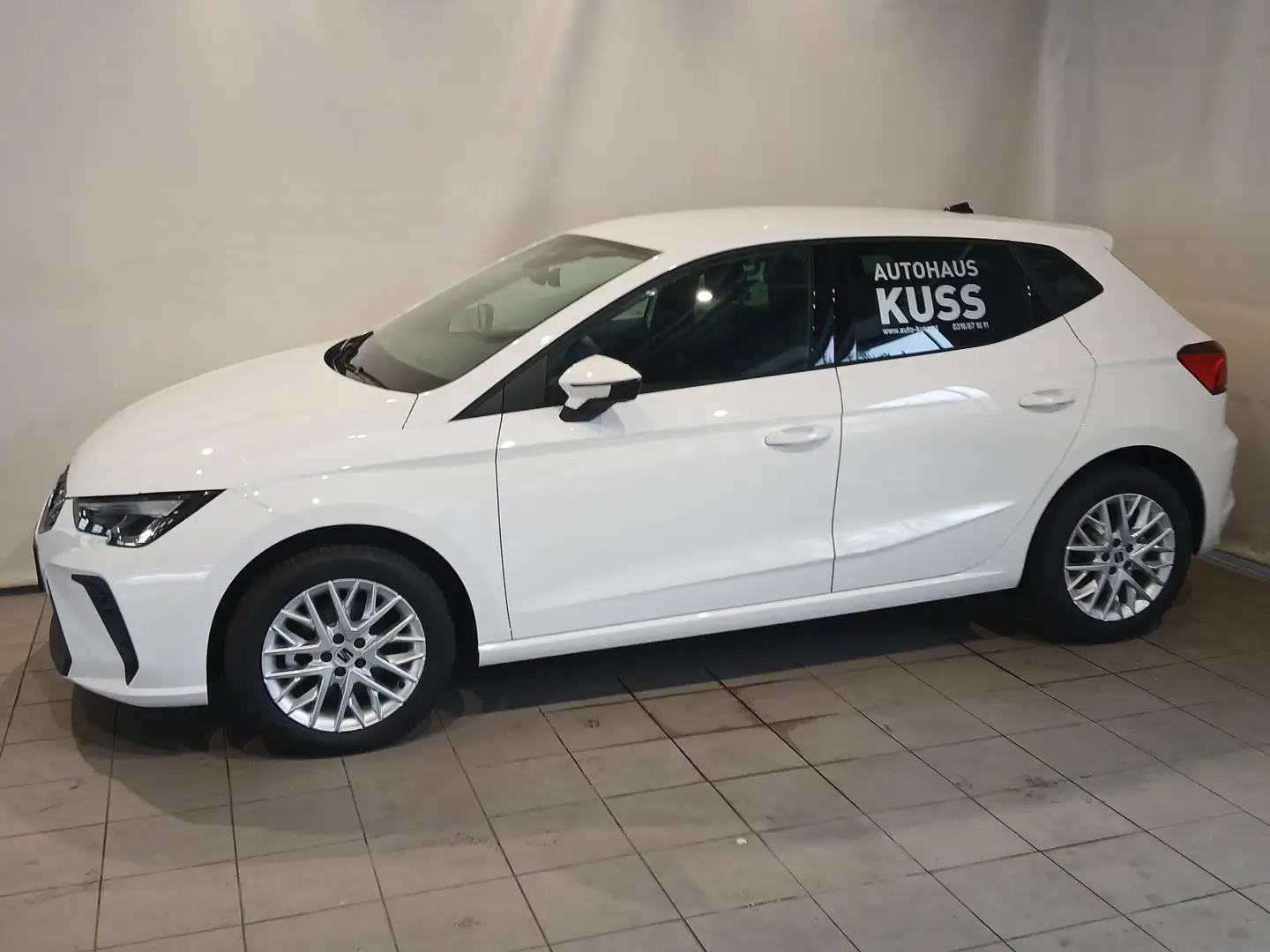 SEAT Ibiza 1.0 TSI 85 kW Style Weiß - 2
