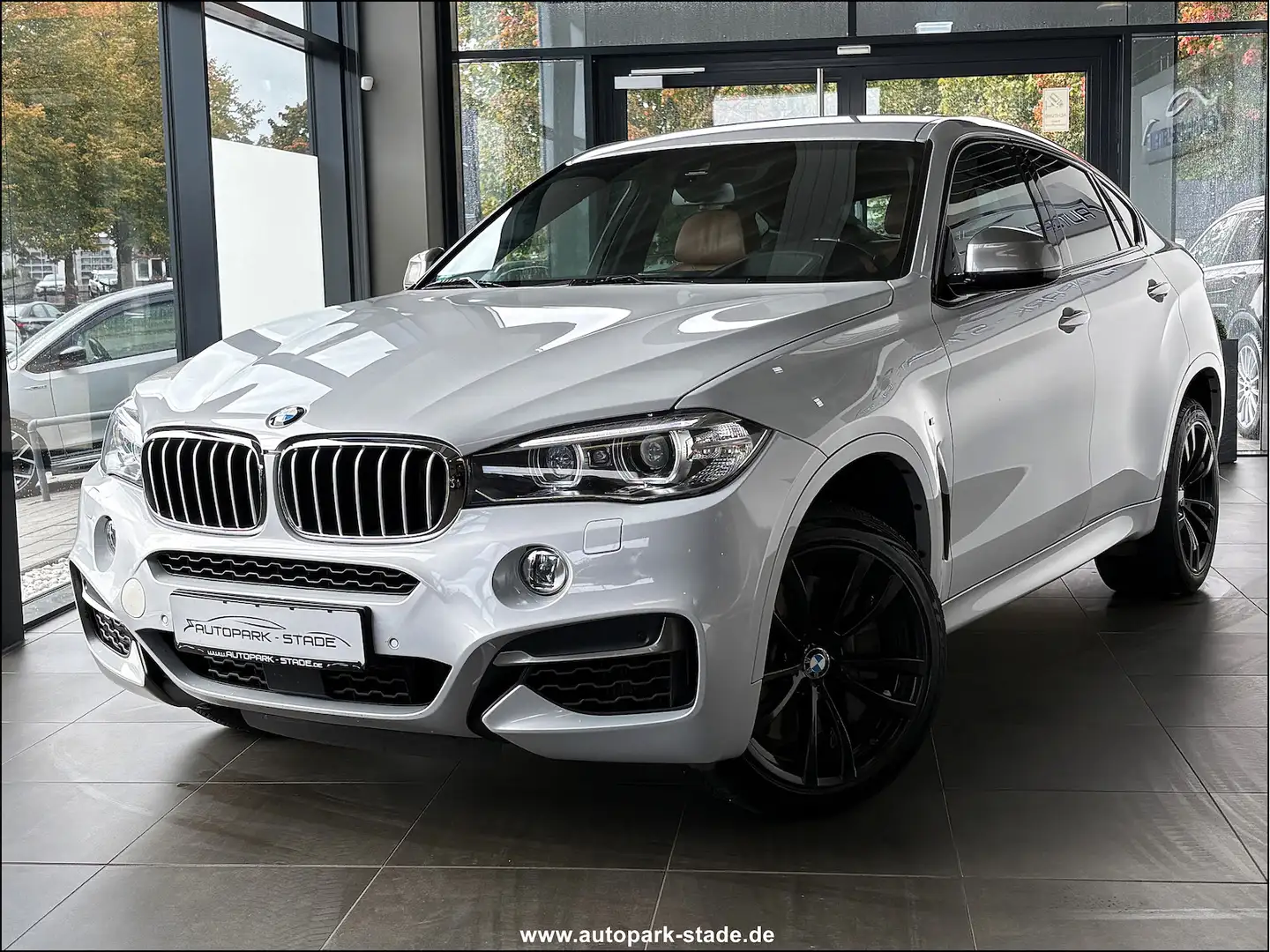 BMW X6 M X6 M50d Individual Stdhzg. HUD Assist H&K Nacht Silber - 2
