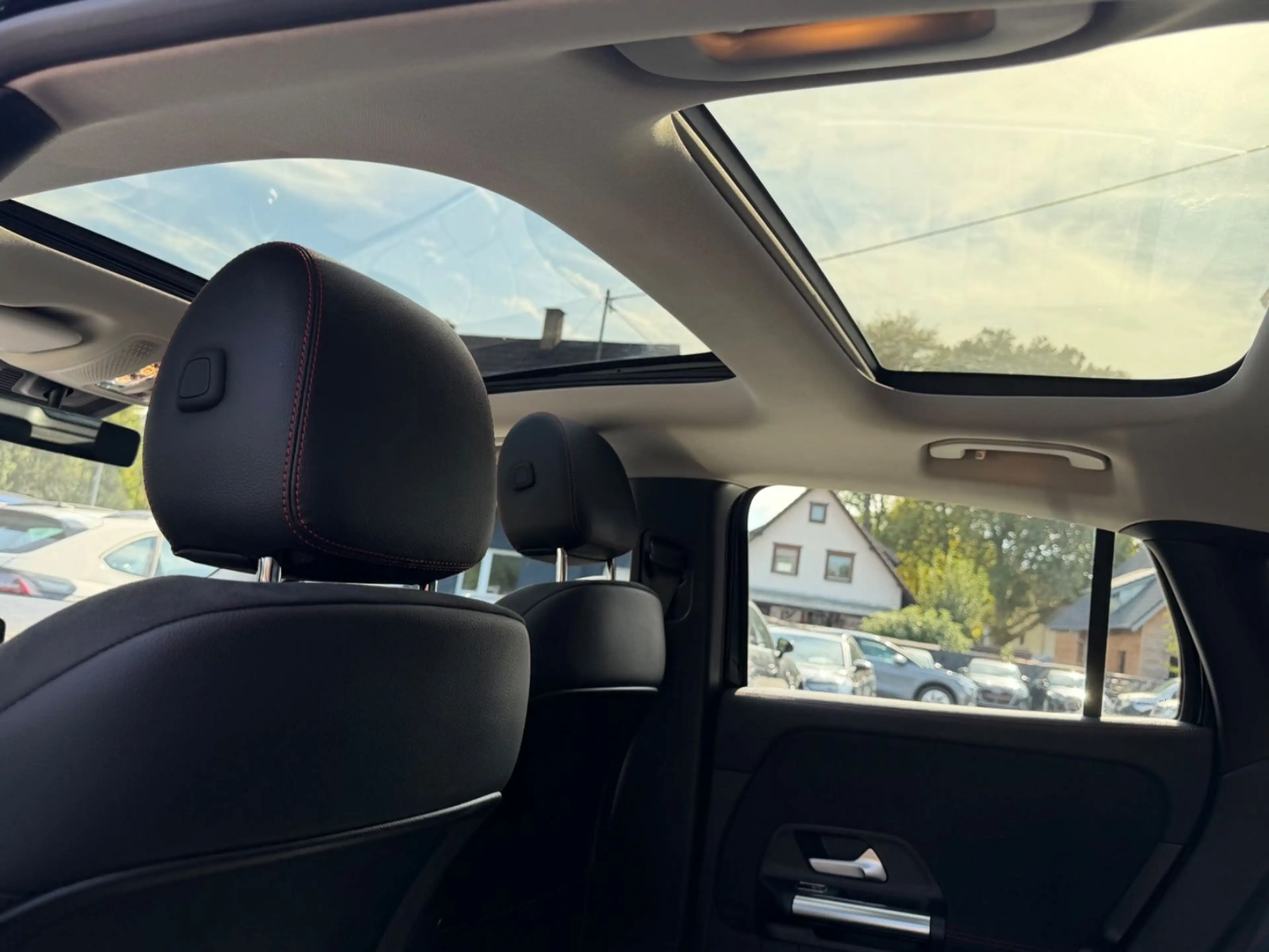 Mercedes-Benz GLA 250 4Matic AMG-Line*Pano*AHK*RFK*Led*ACC*Ass — photo 9