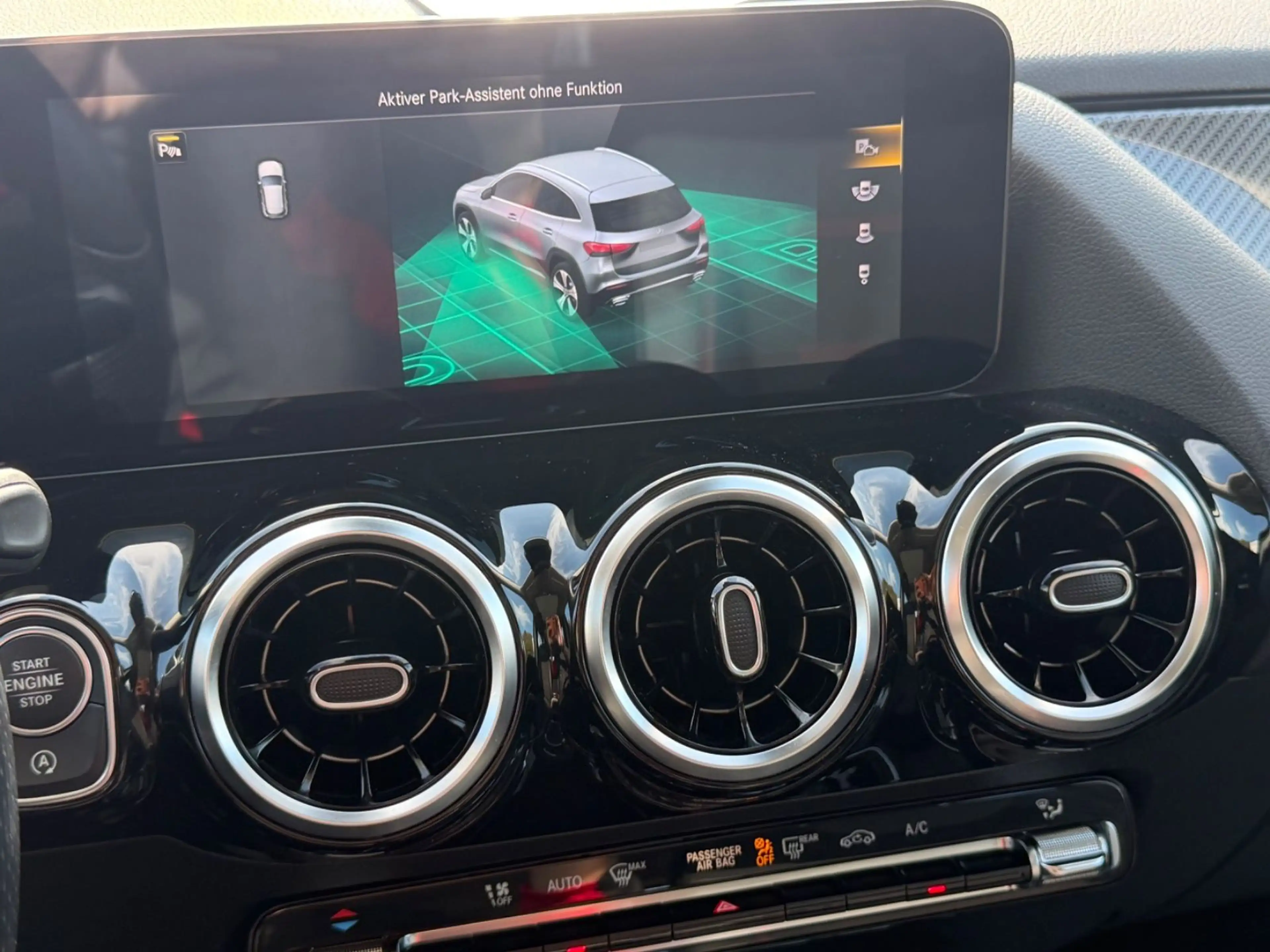 Mercedes-Benz GLA 250 4Matic AMG-Line*Pano*AHK*RFK*Led*ACC*Ass — photo 19