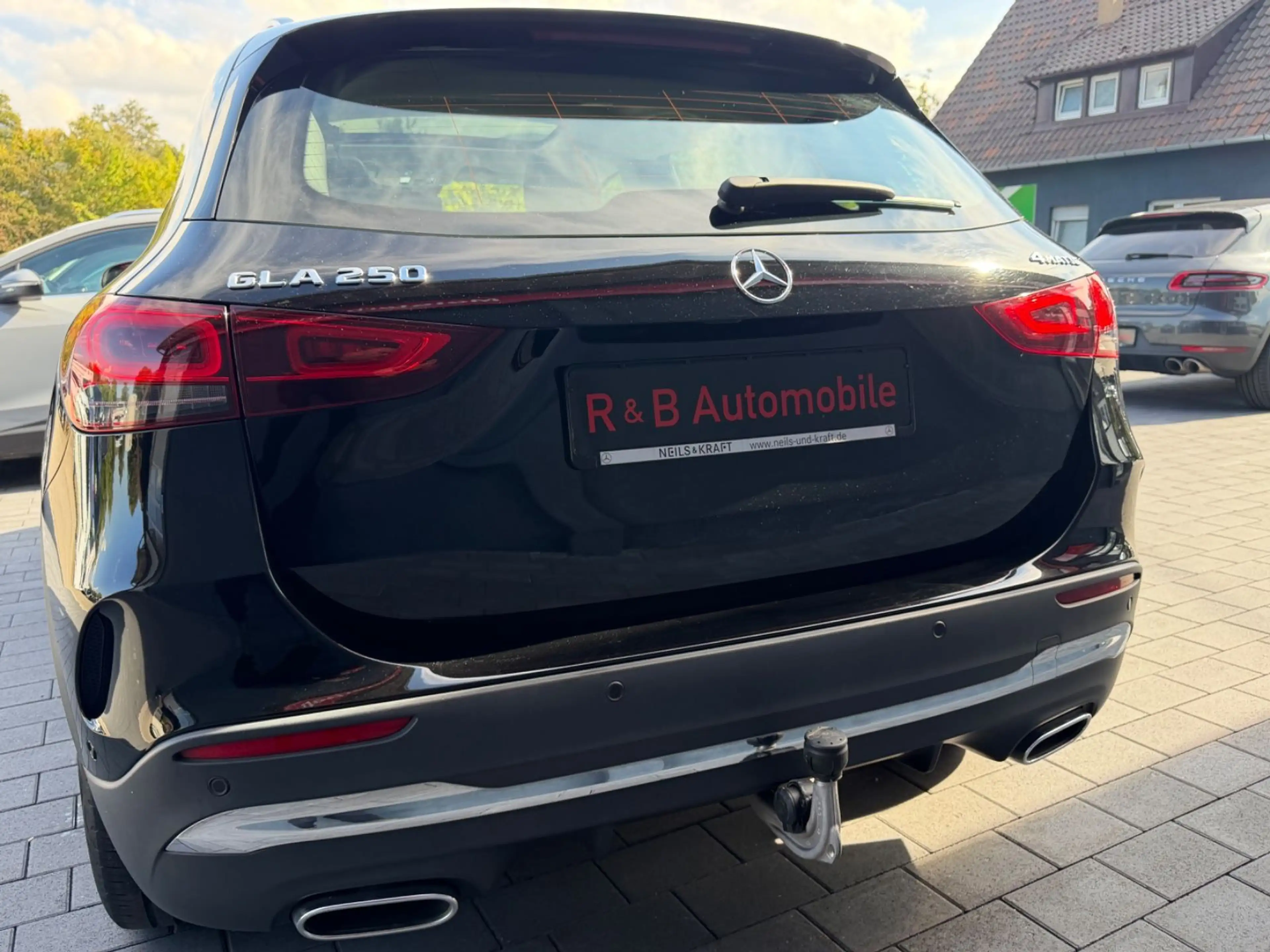 Mercedes-Benz GLA 250 4Matic AMG-Line*Pano*AHK*RFK*Led*ACC*Ass — photo 5