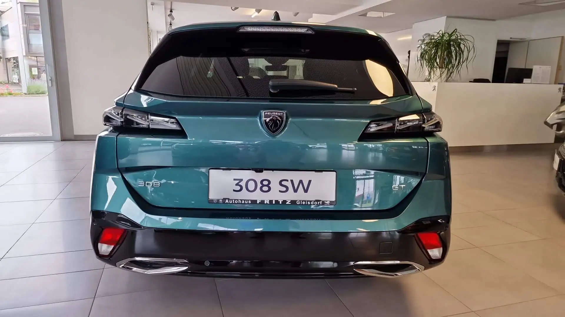 Peugeot 308 308 SW PureTech 130 S Grün - 1