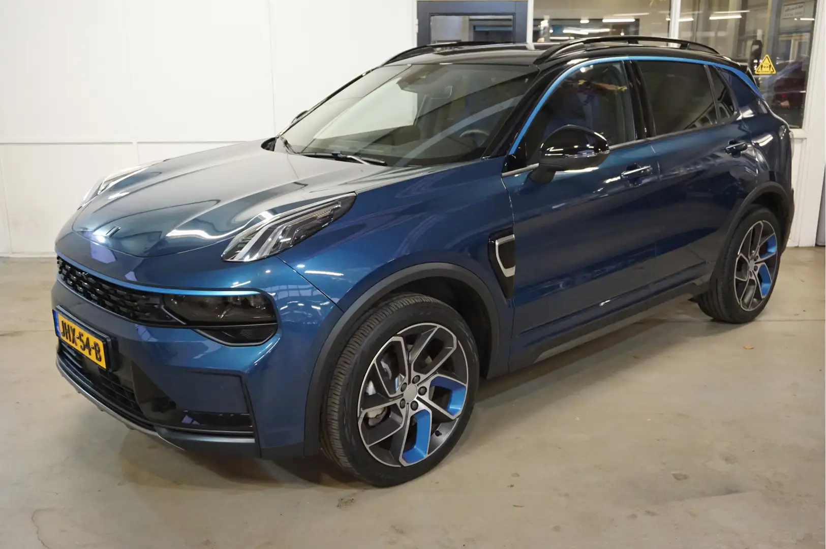 Lynk & Co 01 1.5 Pilot Assist and Adaptive Cruise Control 261Pk Blauw - 1