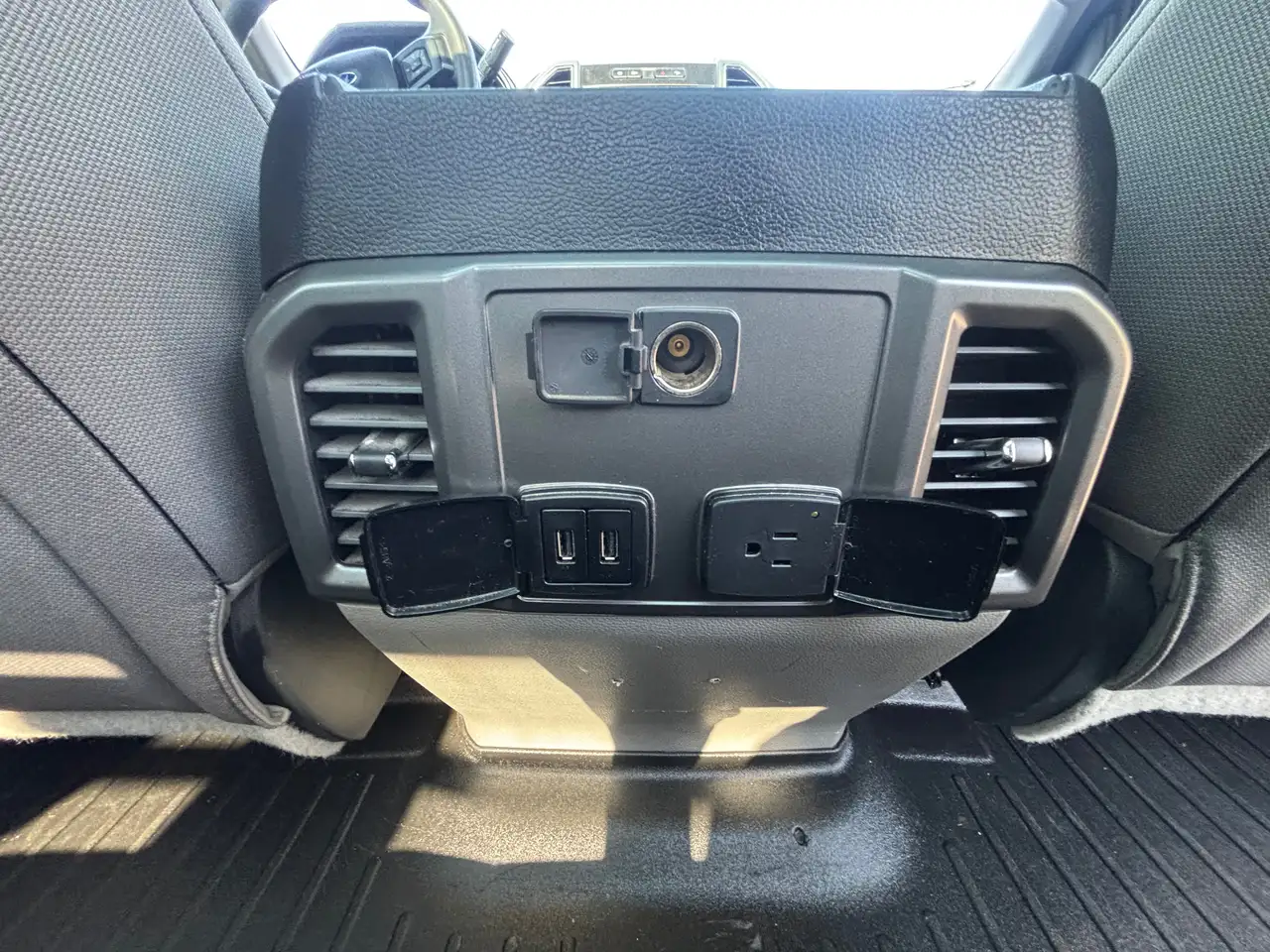 Ford F 350 photo Ford F 350