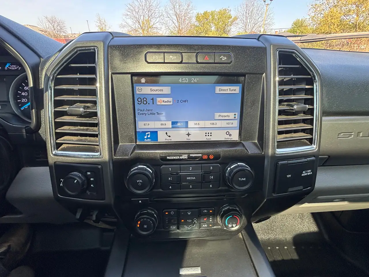 Ford F 350 photo Ford F 350