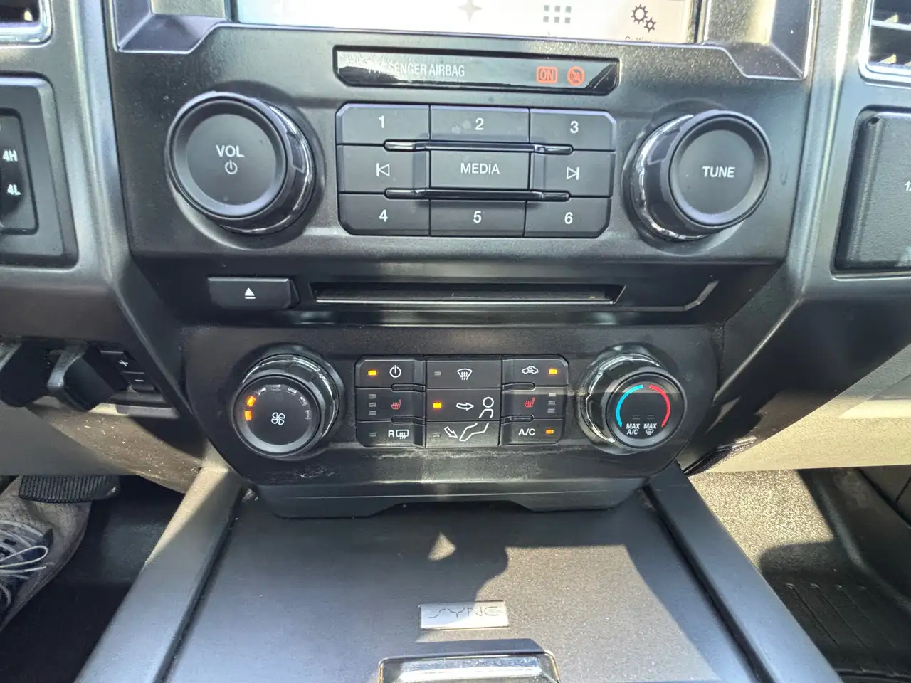 Ford F 350 photo Ford F 350