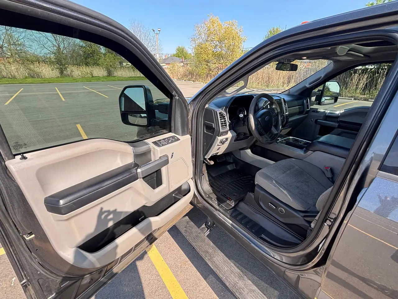 Ford F 350 photo Ford F 350