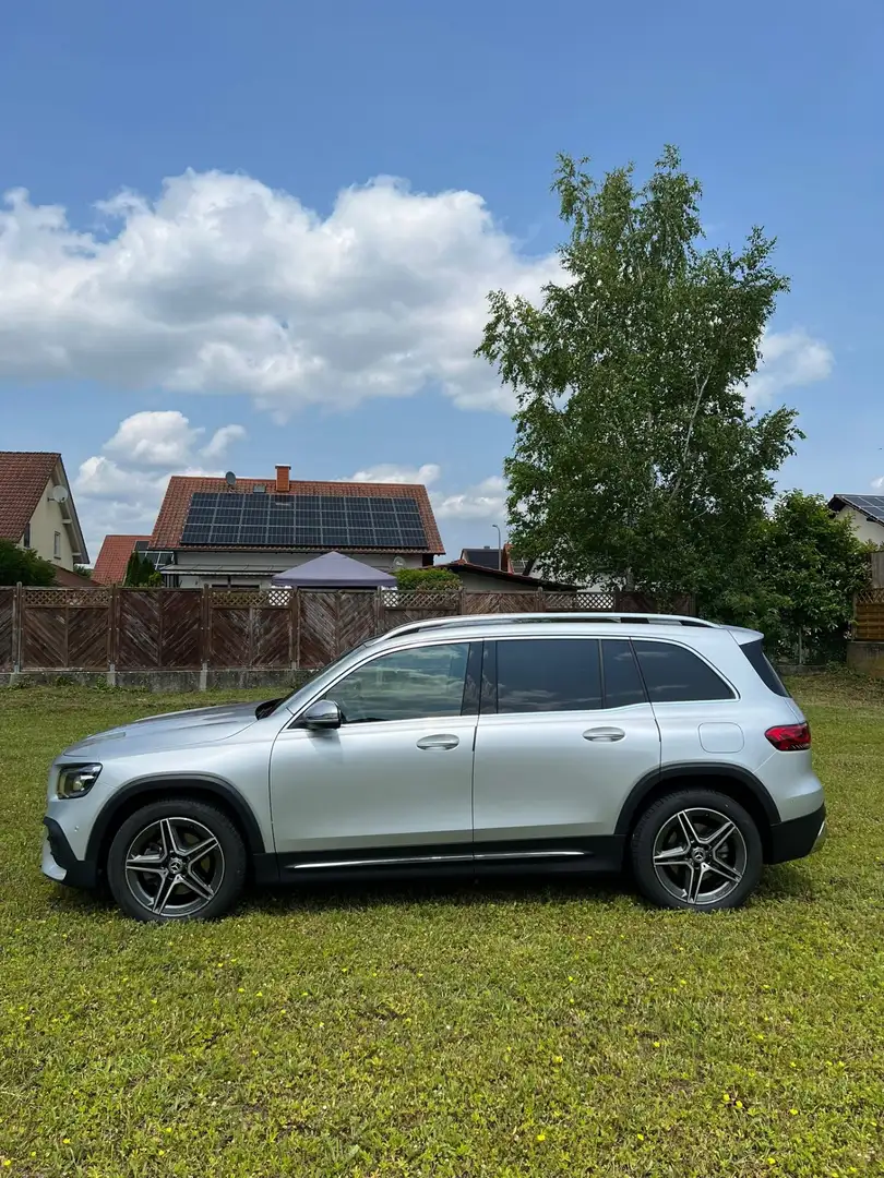 Mercedes-Benz GLB 220 d 4Matic 8G-DCT AMG Line - 2