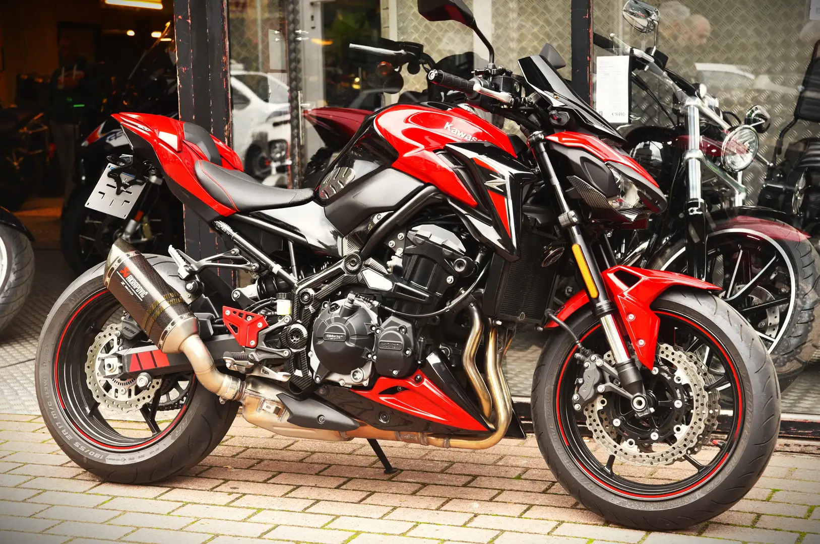 Kawasaki Z 900 PERFORMANCE ***MOTO VERTE*** Rouge - 1